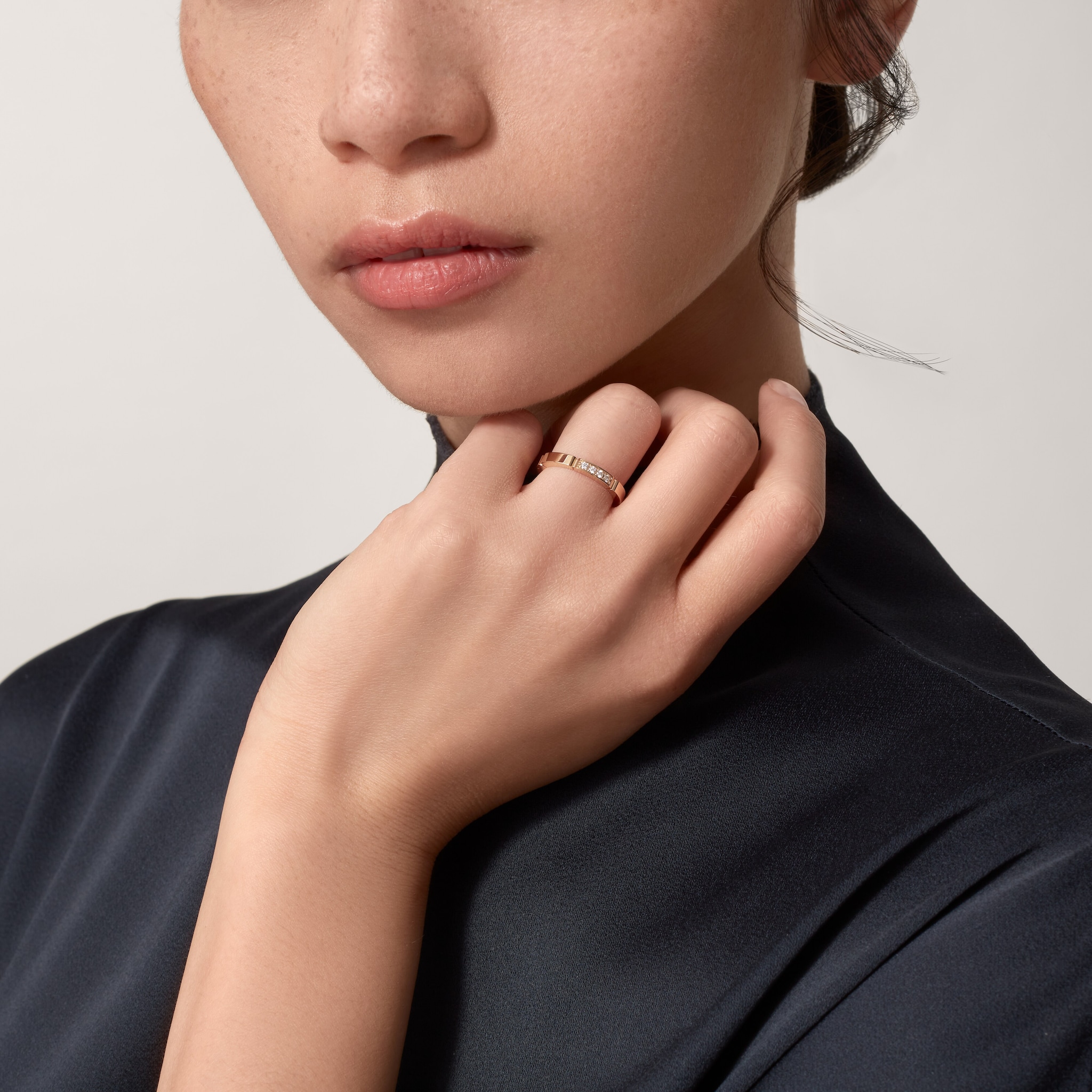 Maillon Panth&egrave;re wedding ring, 4 diamonds