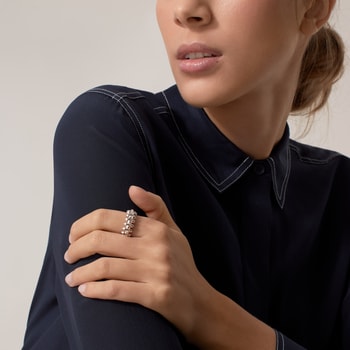 Clash de Cartier ring, medium model Clash de Cartier ring, medium model