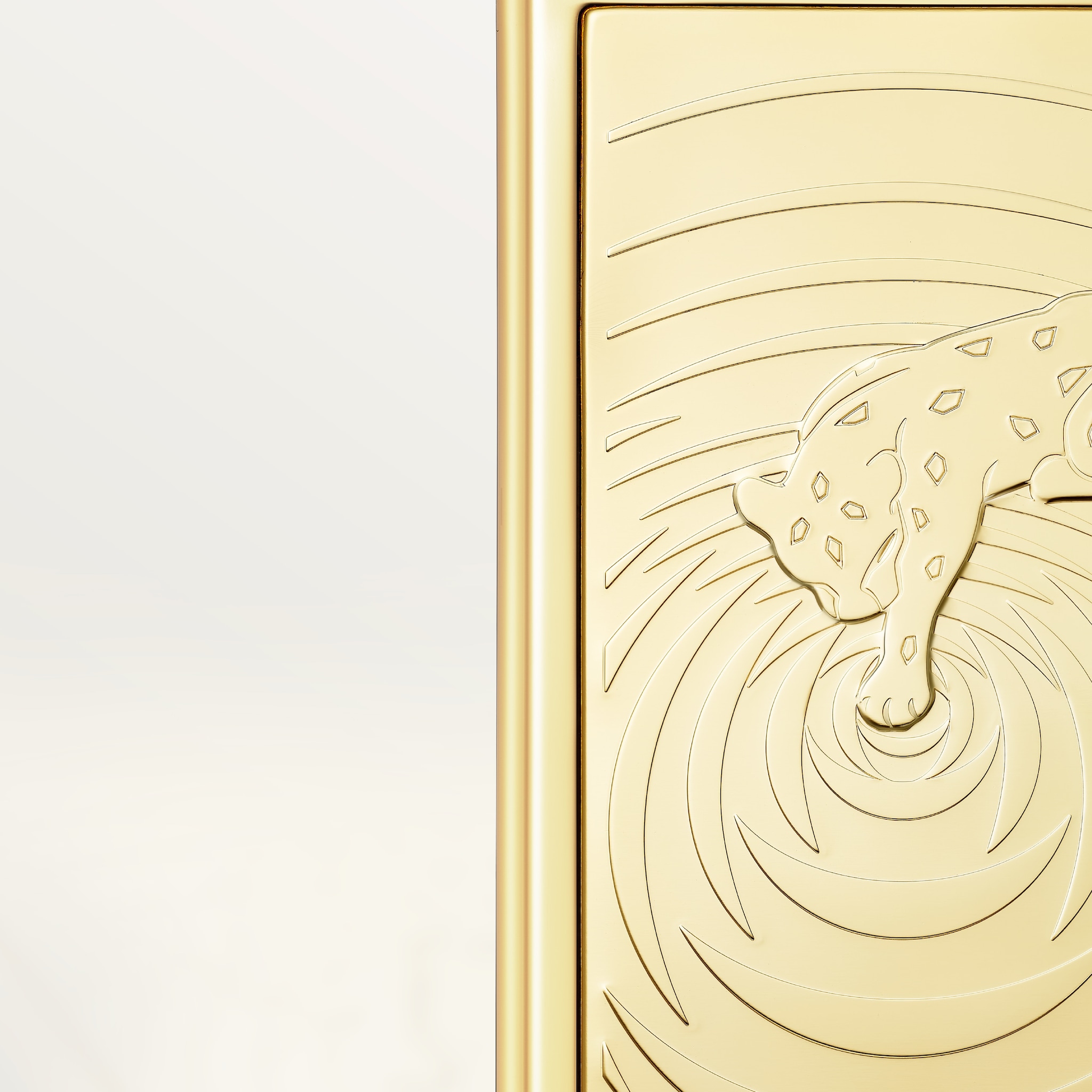 레 네쎄세르 아 퍼퓸 까르띠에 - 라 팬더 케이스 및 라 팬더 향수