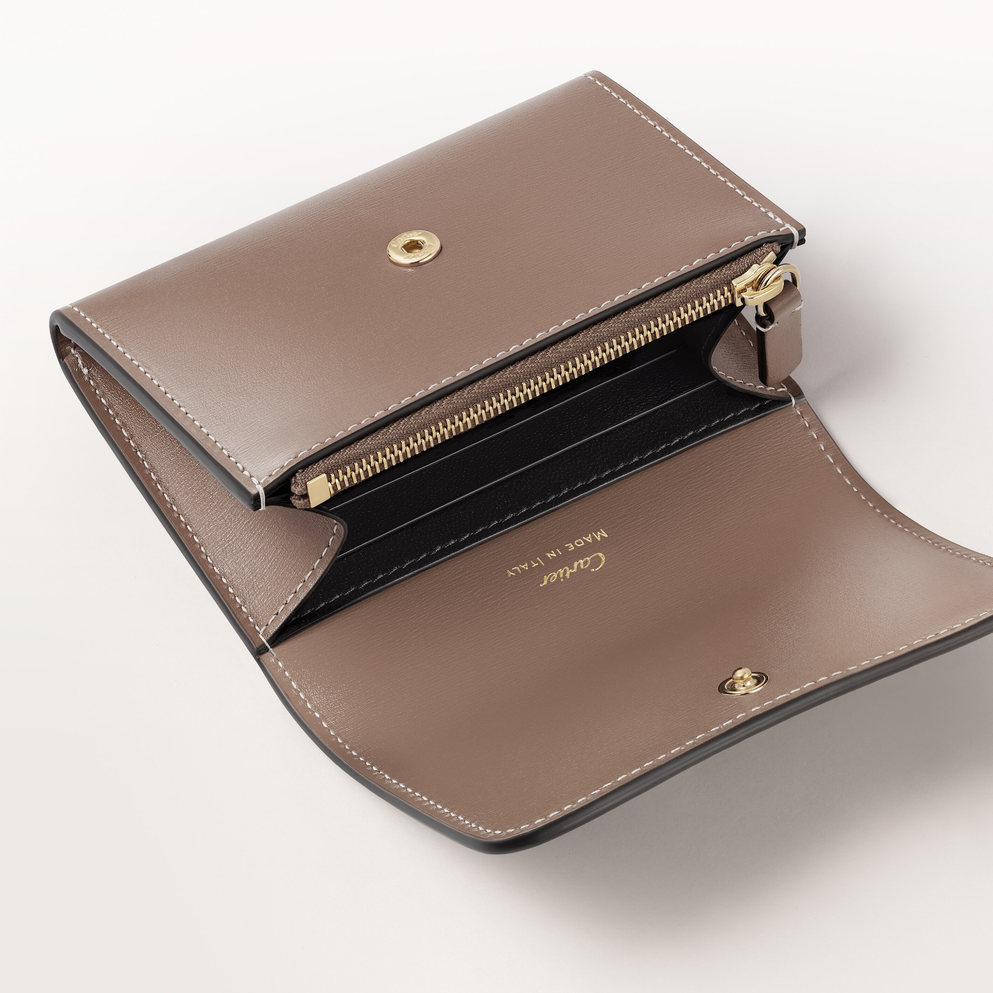 Wallet, Panth&egrave;re