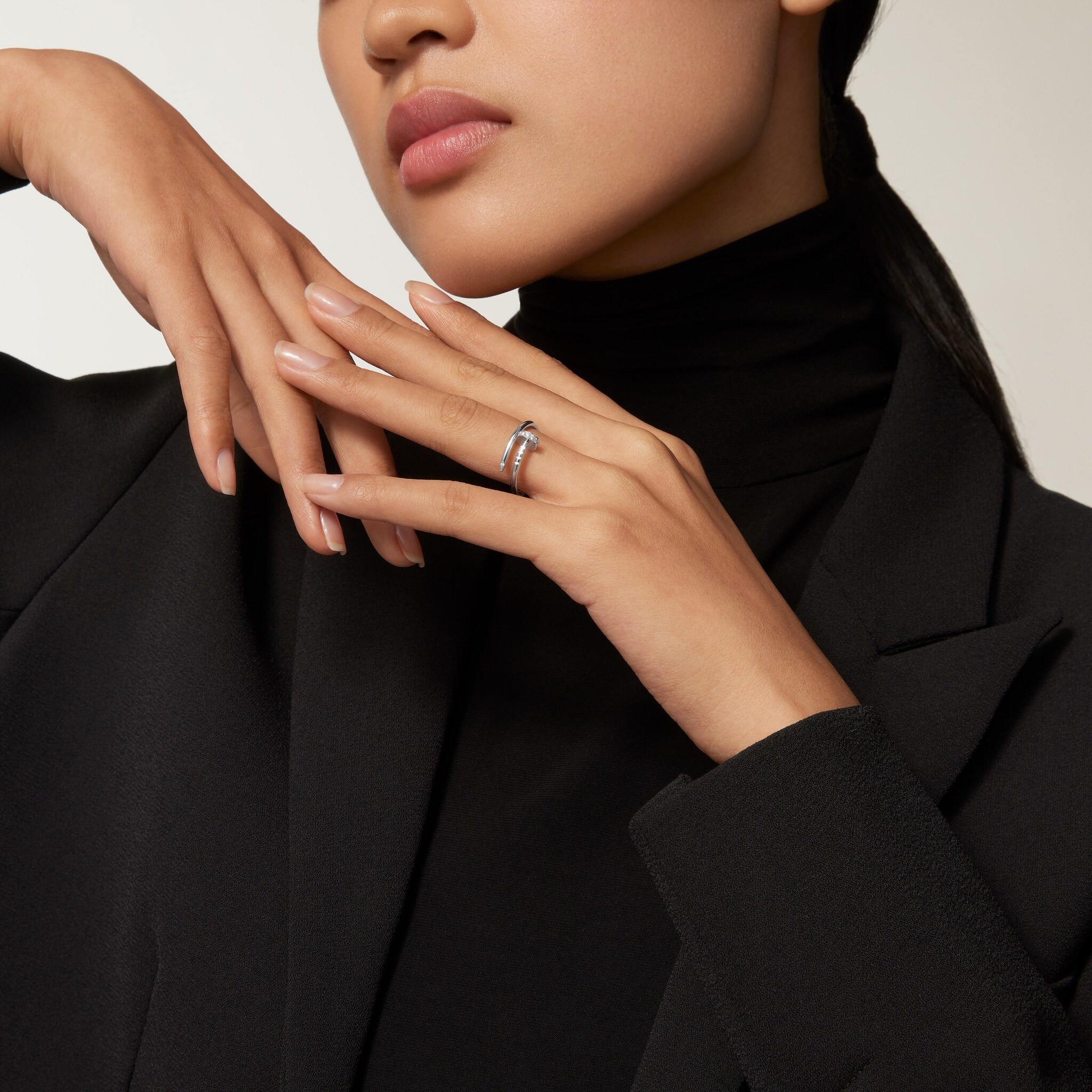 Juste un Clou ring, small model, diamonds