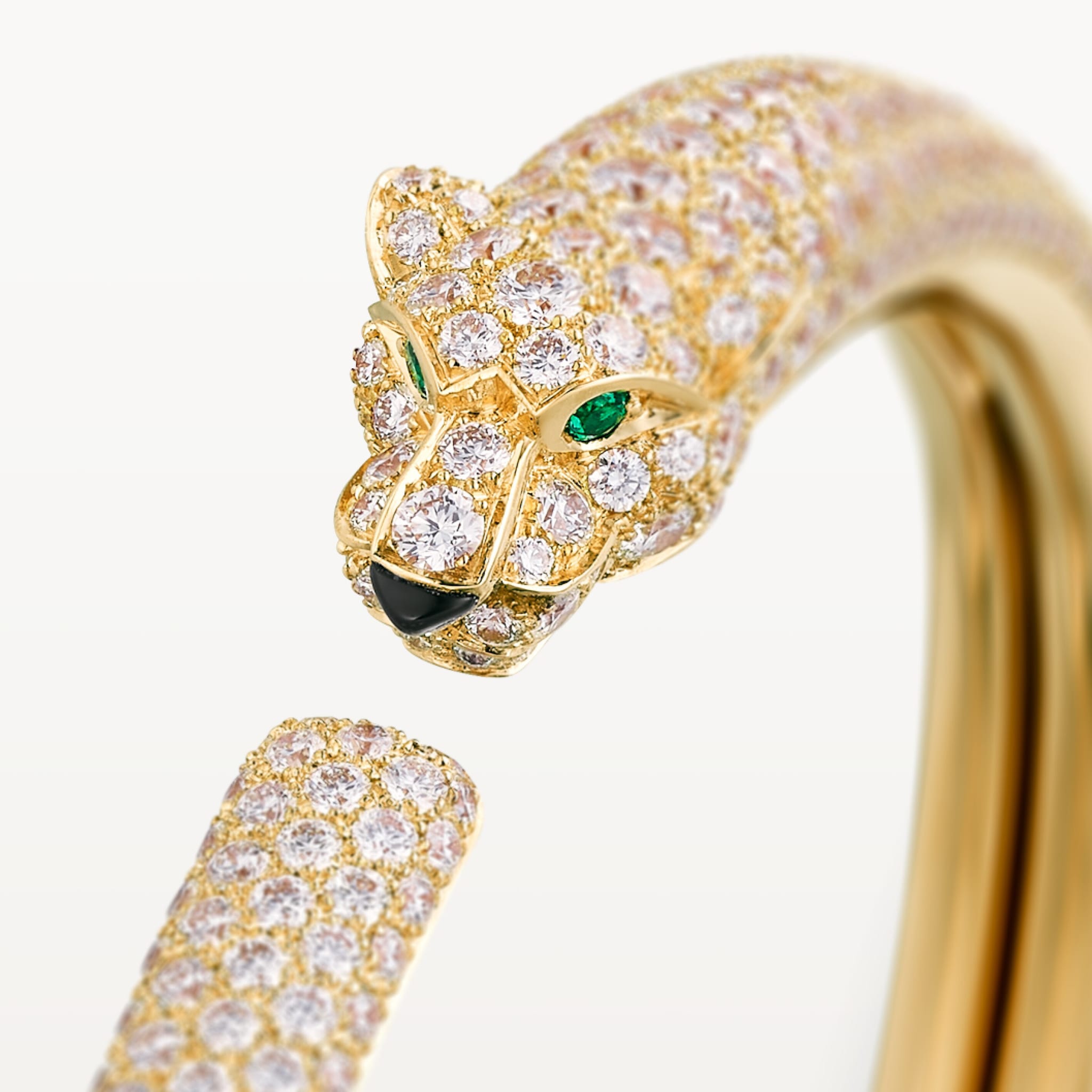 Panth&egrave;re de Cartier bracelet, small model, half-paved, image 7