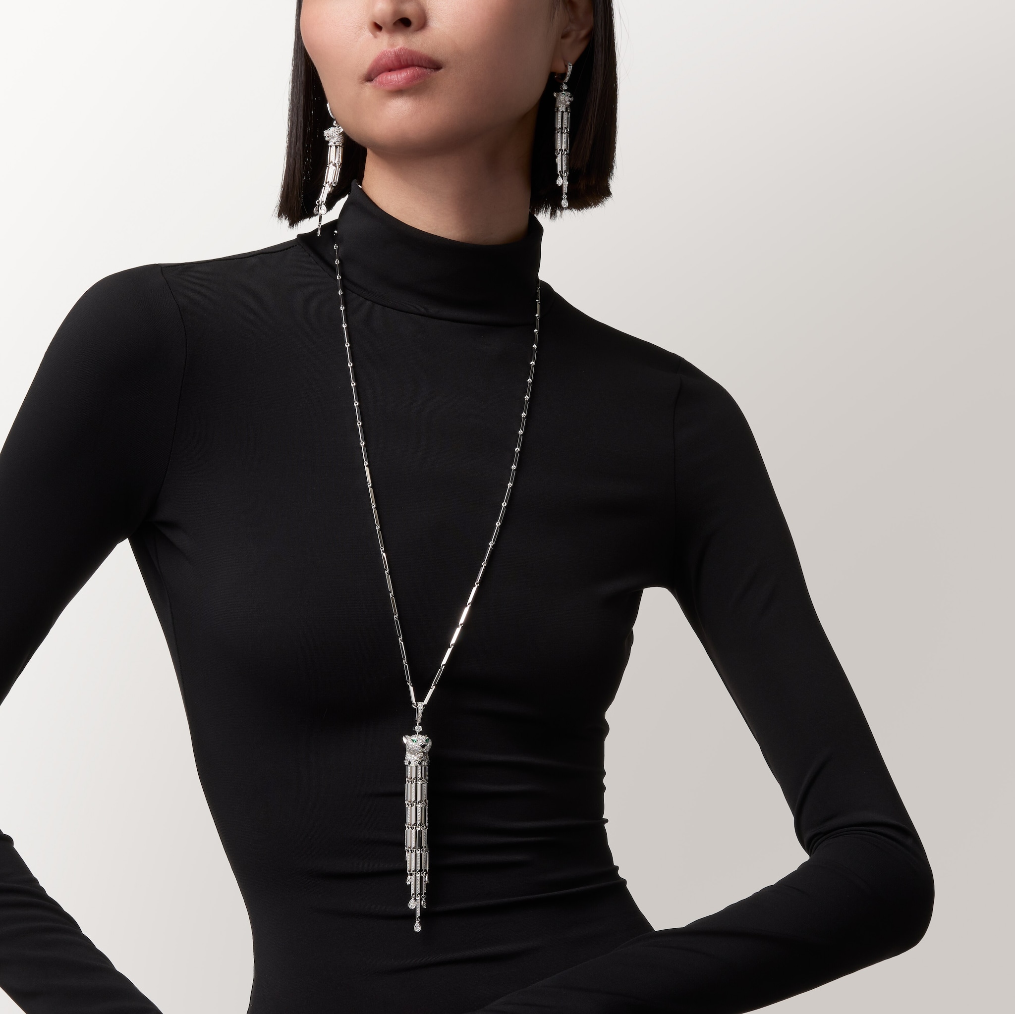 Panth&egrave;re de Cartier earrings, paved