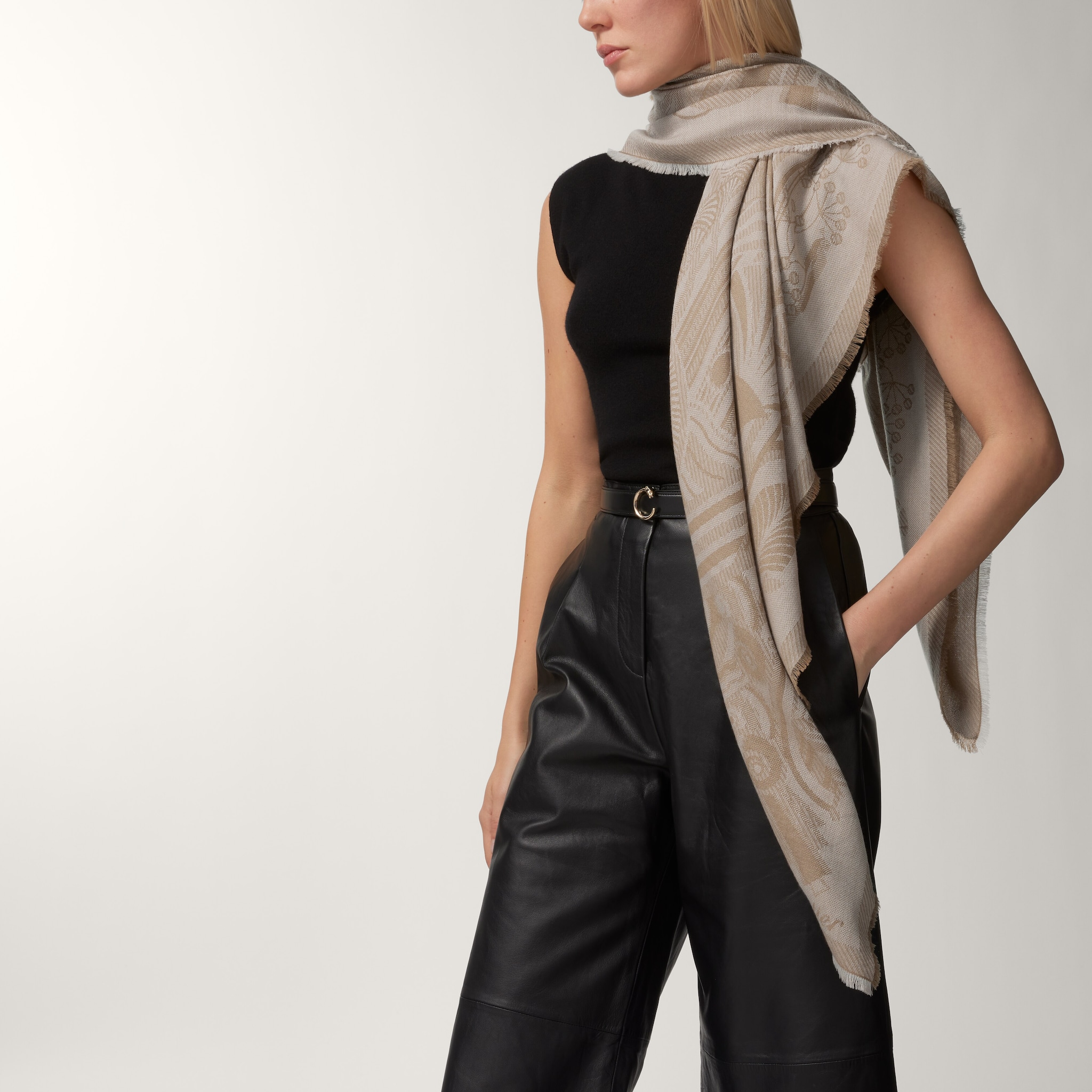 Shawl, Panth&egrave;re Art D&eacute;co