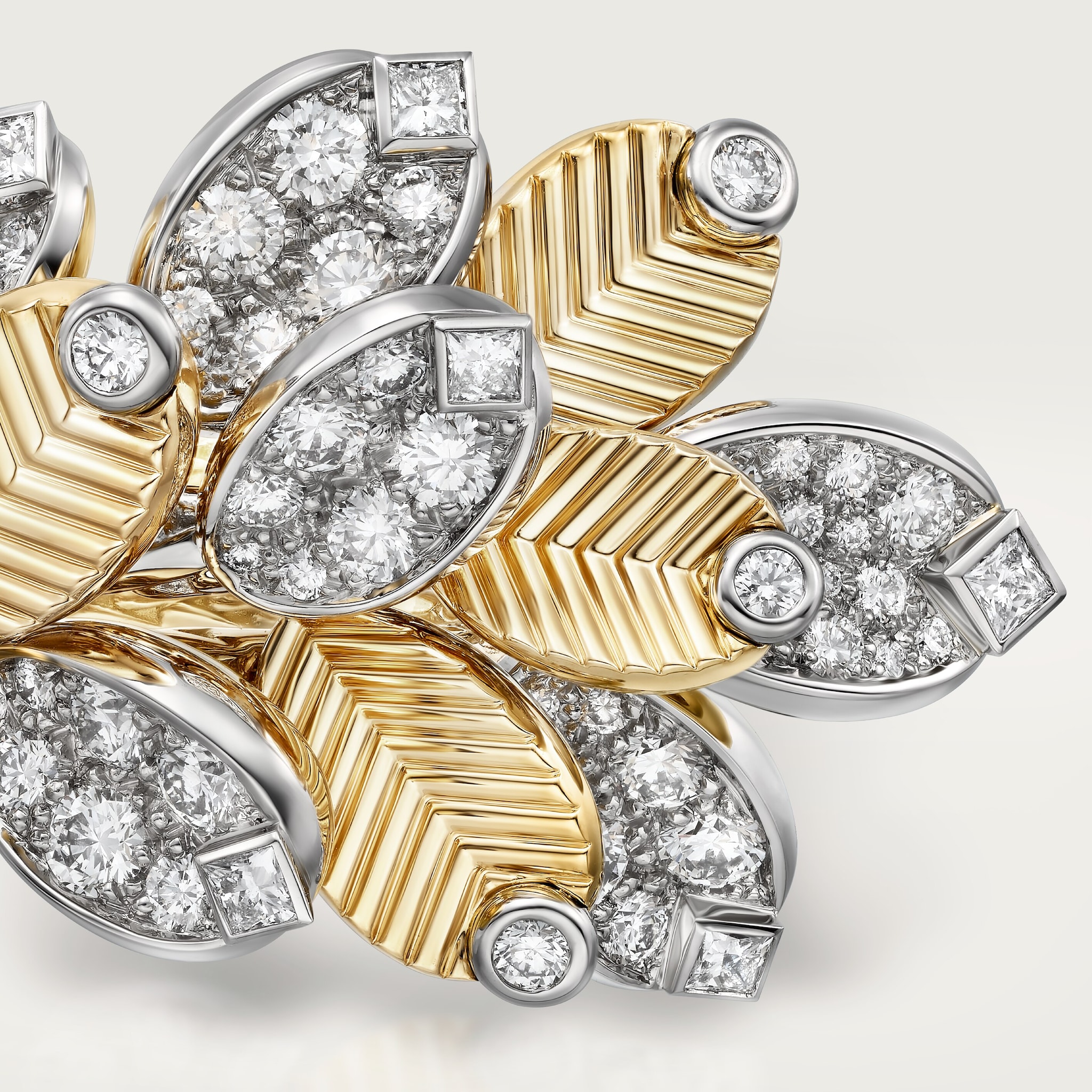 خاتم "غران دو كافيه"، مرصوف جزئيًا