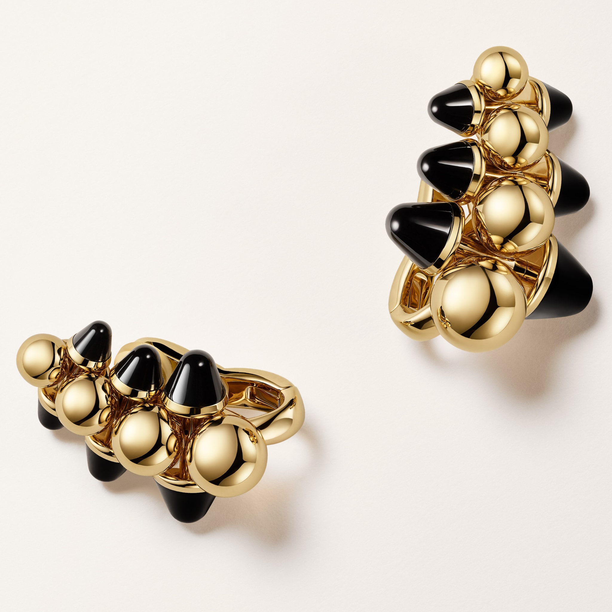 Clash de Cartier earrings, extra-large model, onyx, multiwear