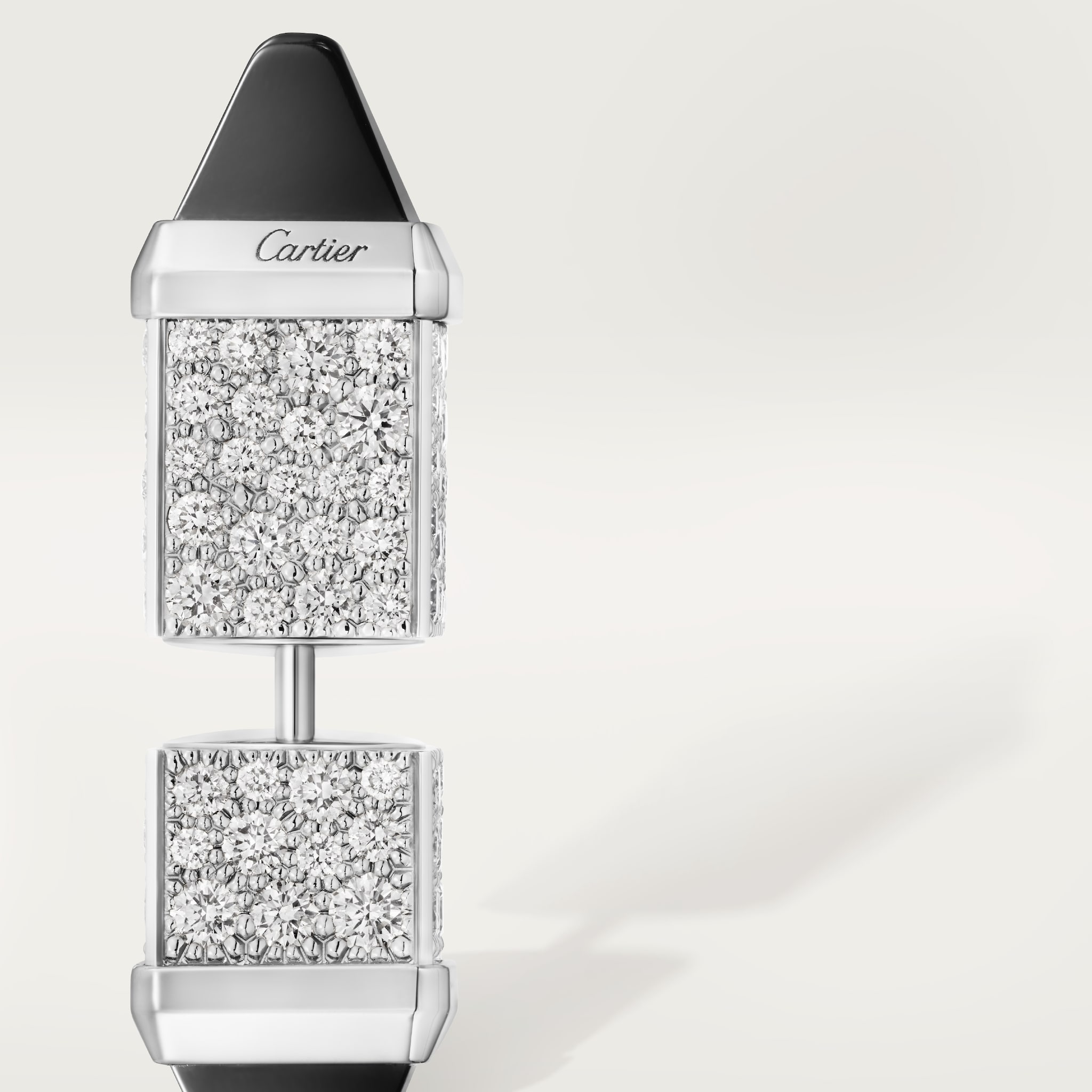 Les Berlingots de Cartier single earring, paved