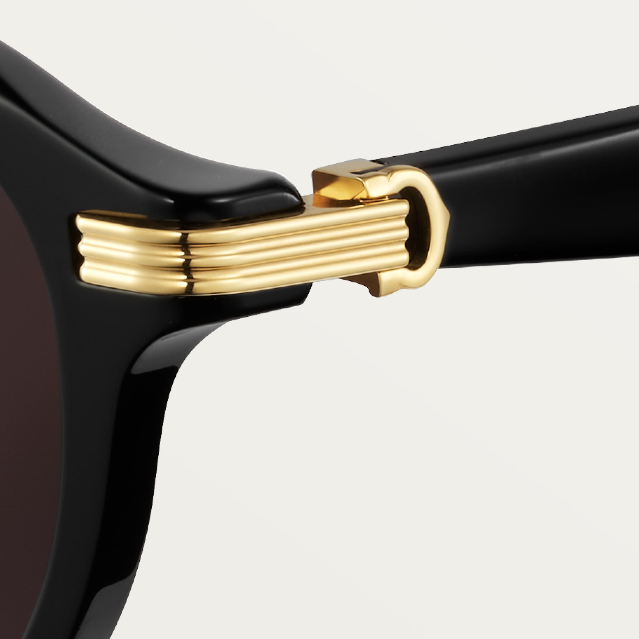 Premi&egrave;re de Cartier g&uuml;neş g&ouml;zl&uuml;ğ&uuml;, resim 4