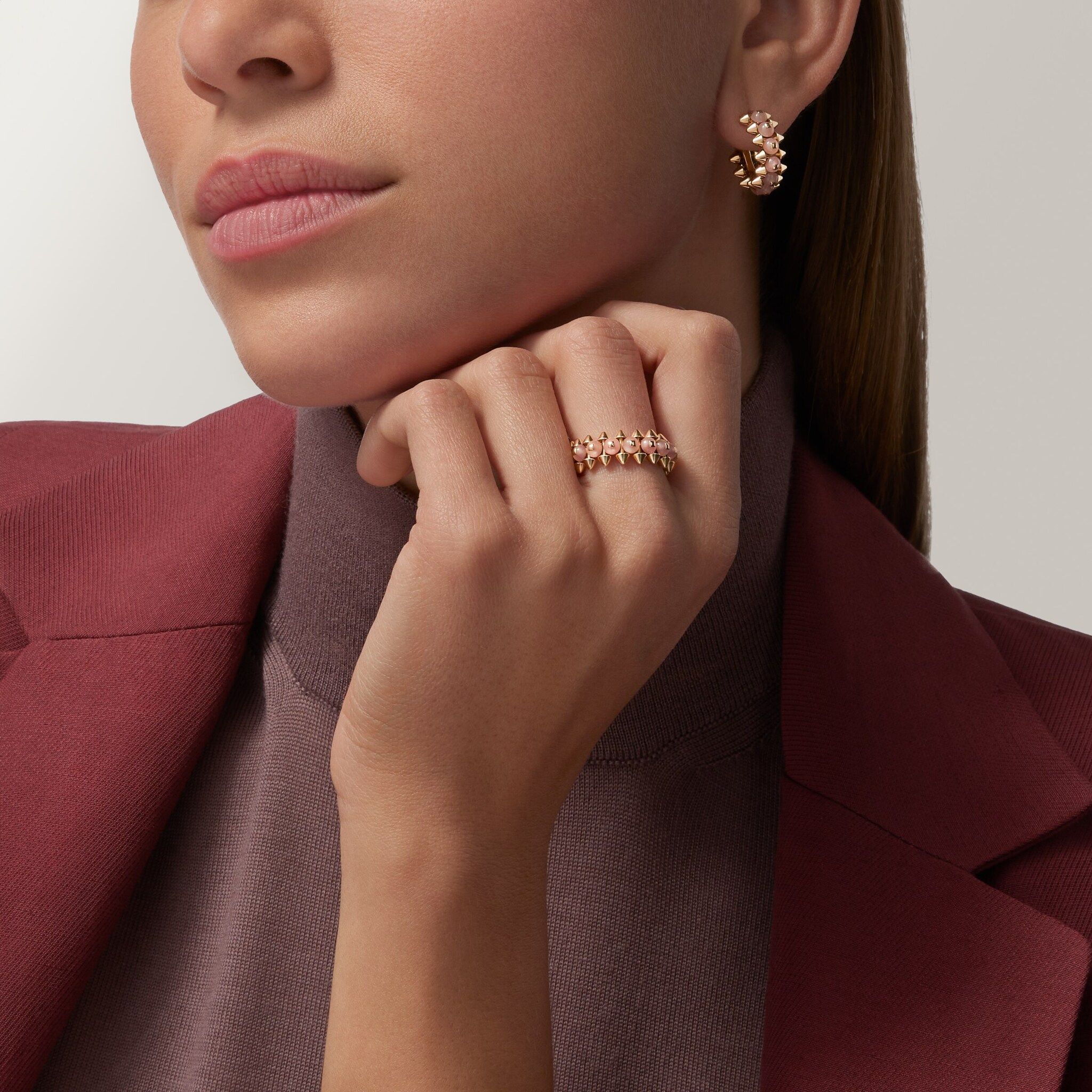 Clash de Cartier earrings, pink chalcedony