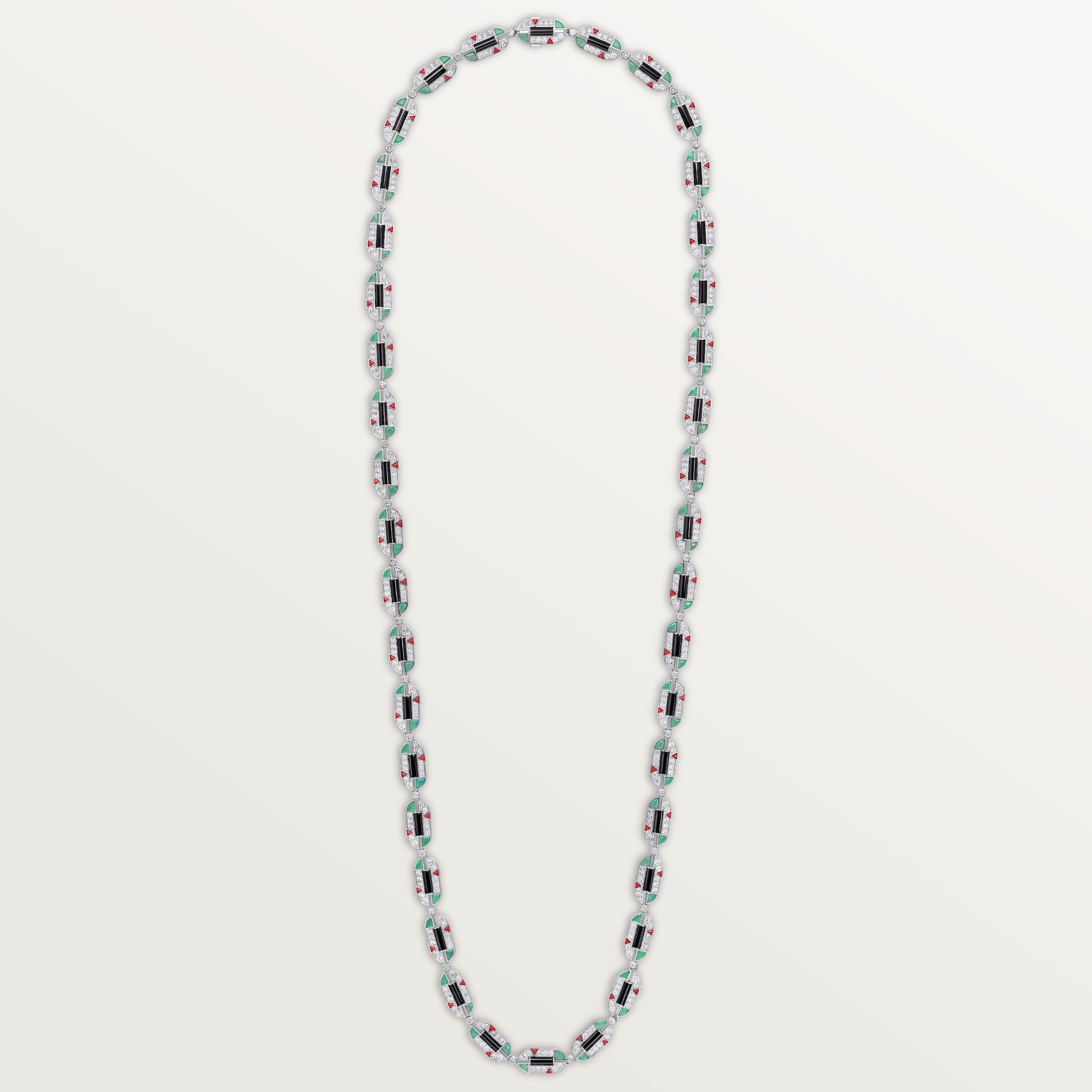 قلادة "جيومتري إي كونتراست"، يشب أخضر، يمكن ارتداؤها بأساليب متعدّدة، مرصوفة