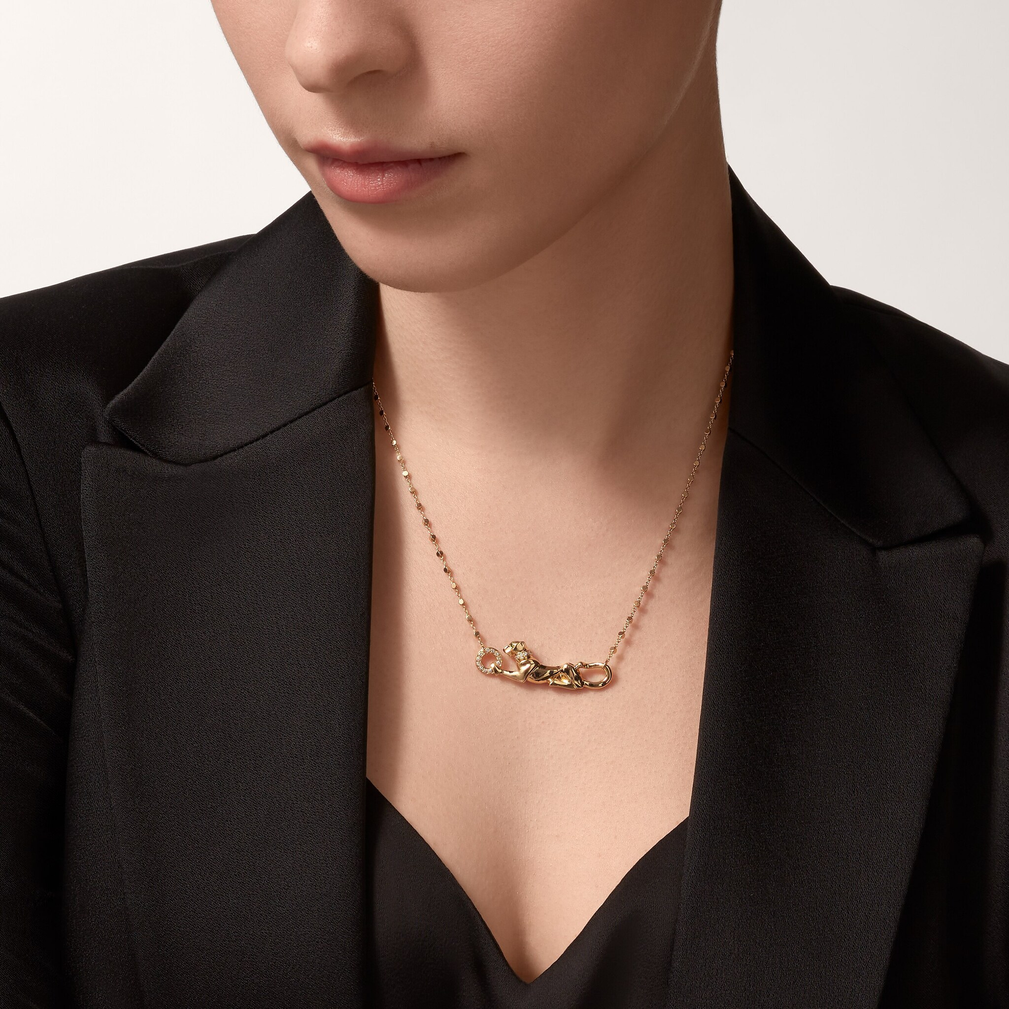 Panth&egrave;re de Cartier pendant, diamonds