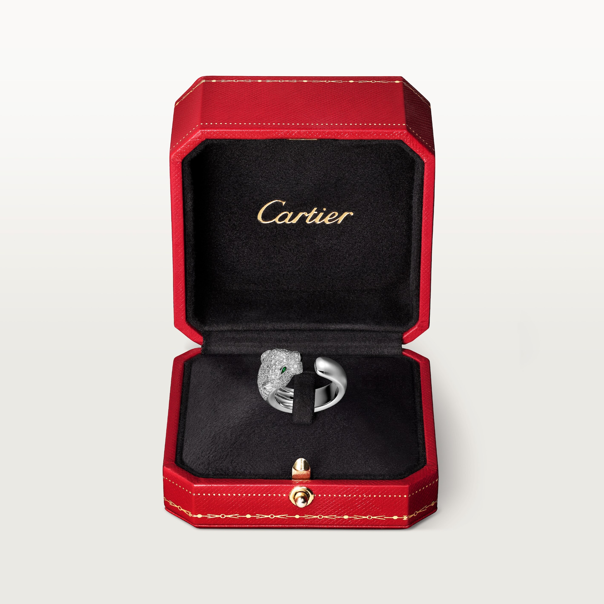 Panth&egrave;re de Cartier ring, medium model, half-paved, image 7