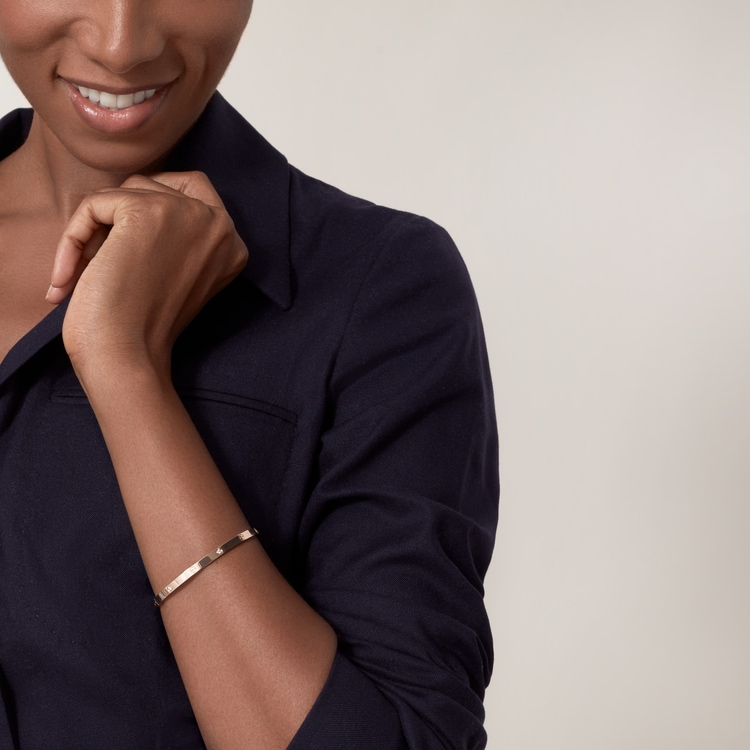 Cartier love bracelet on wrist best sale