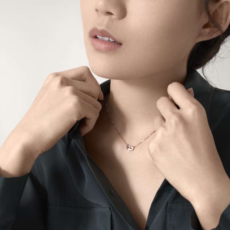 Cartier heart necklace best sale