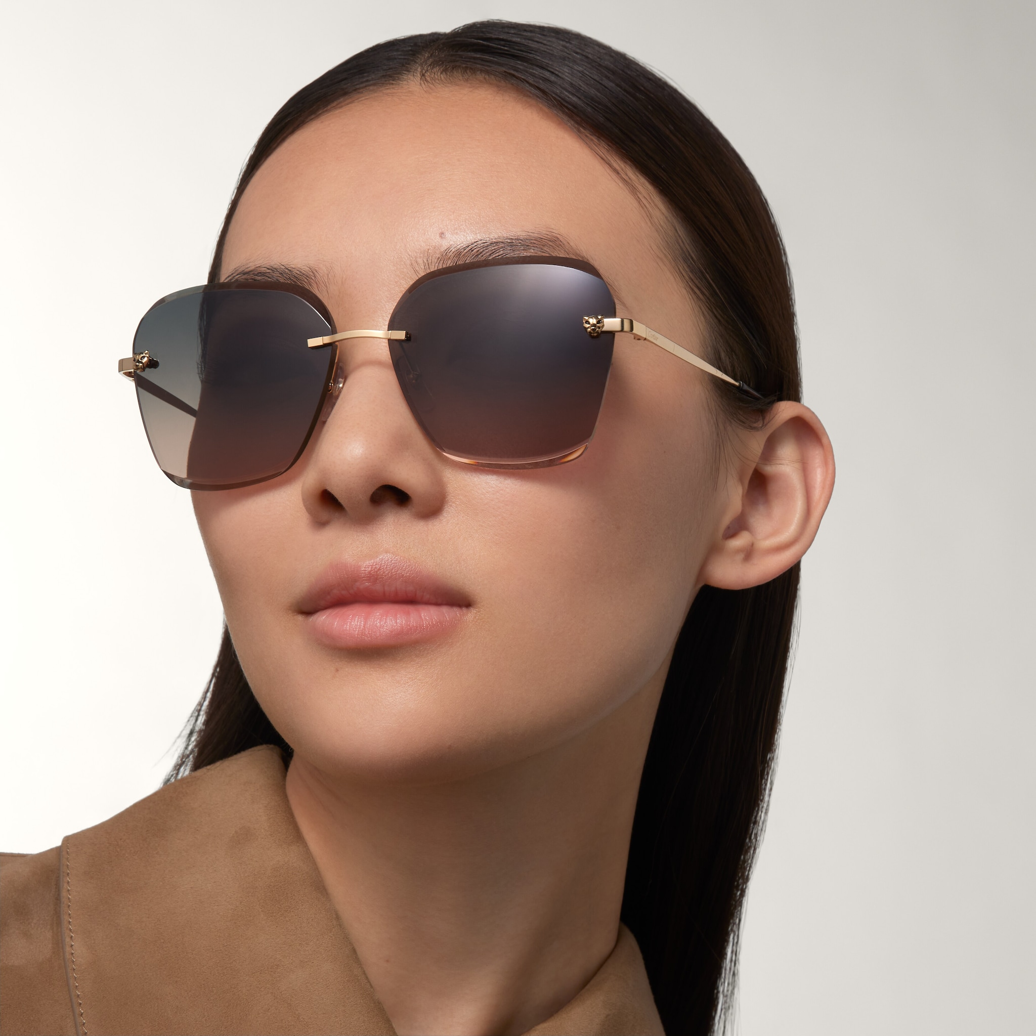 Panth&egrave;re de Cartier g&uuml;neş g&ouml;zl&uuml;ğ&uuml;