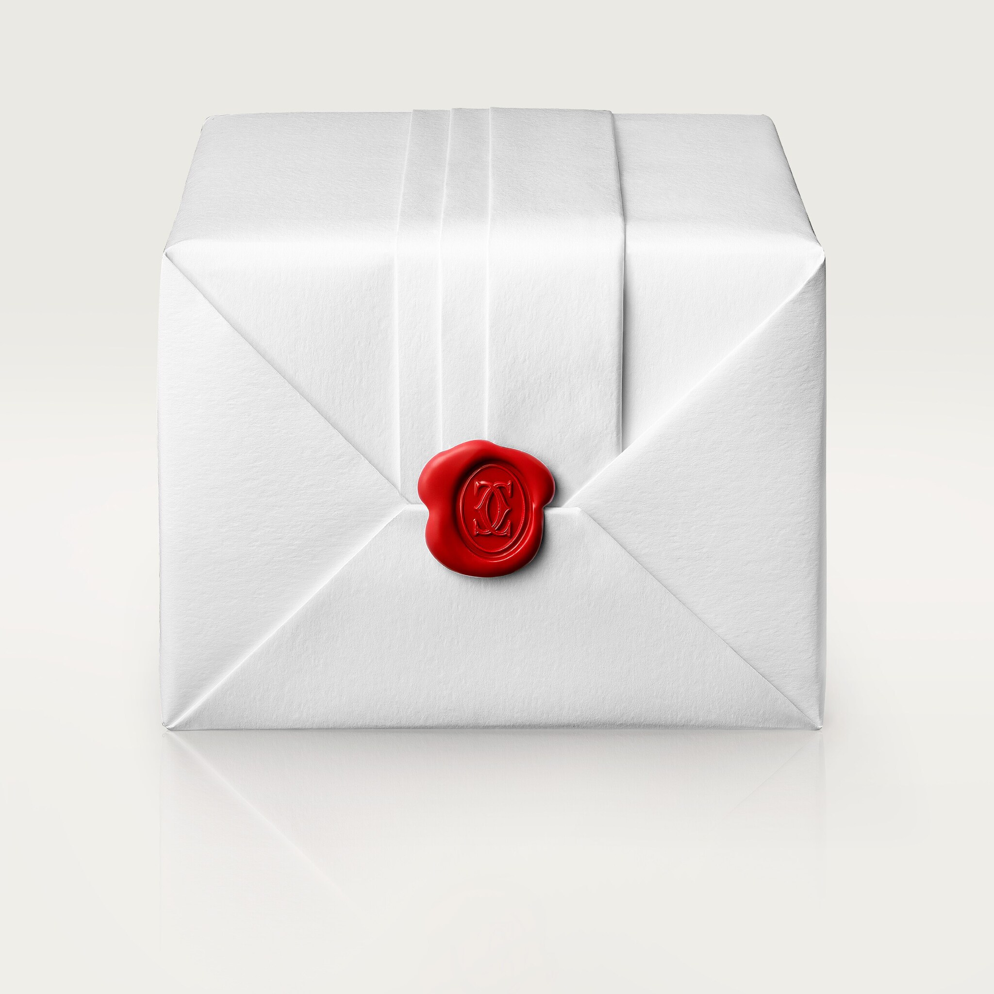 Cartier Destin&eacute;e Sleeper耳環，2顆祖母綠形切割鑽石，鋪鑲鑽石