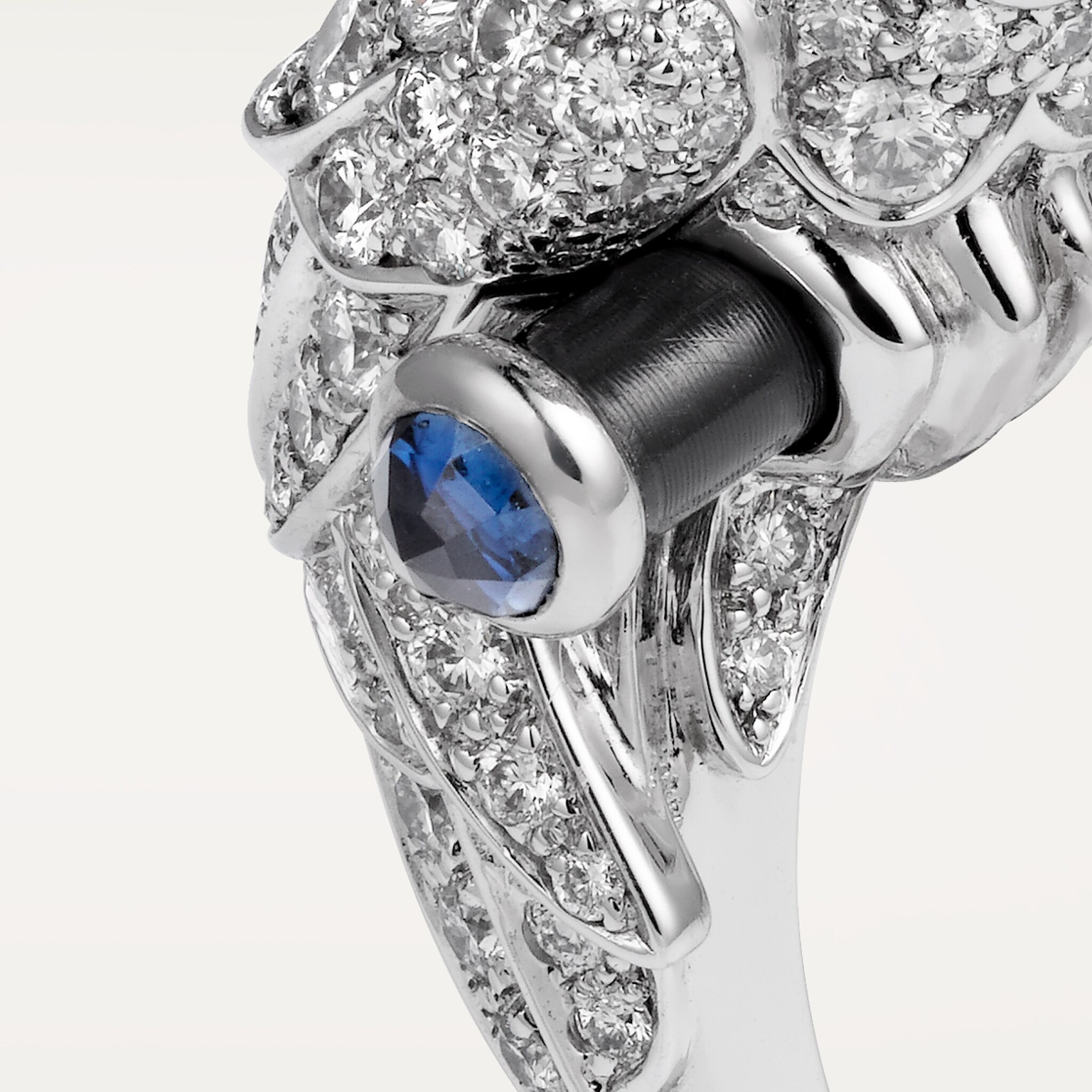 Faune et Flore de Cartier ring, paved