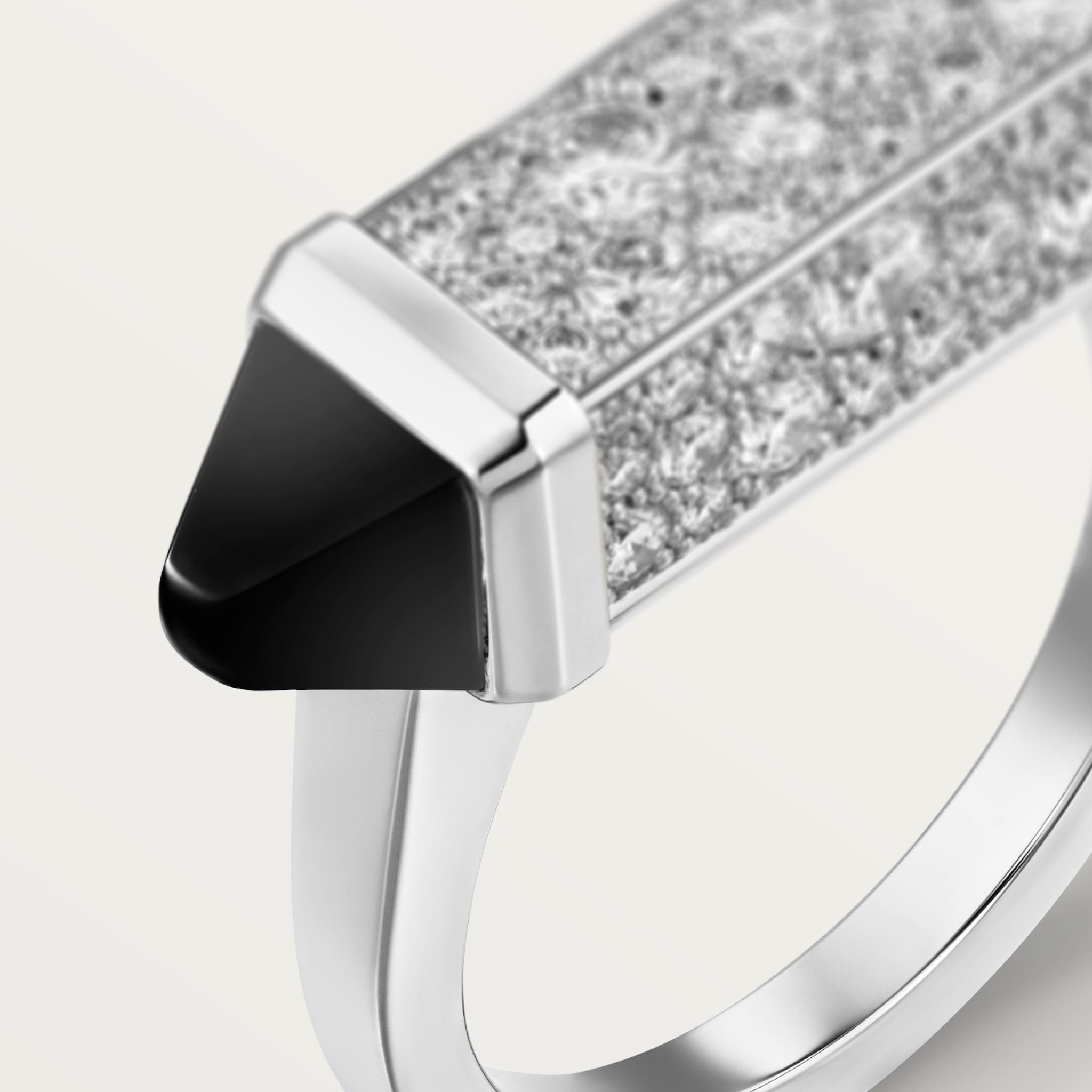 Les Berlingots de Cartier ring, semi-paved