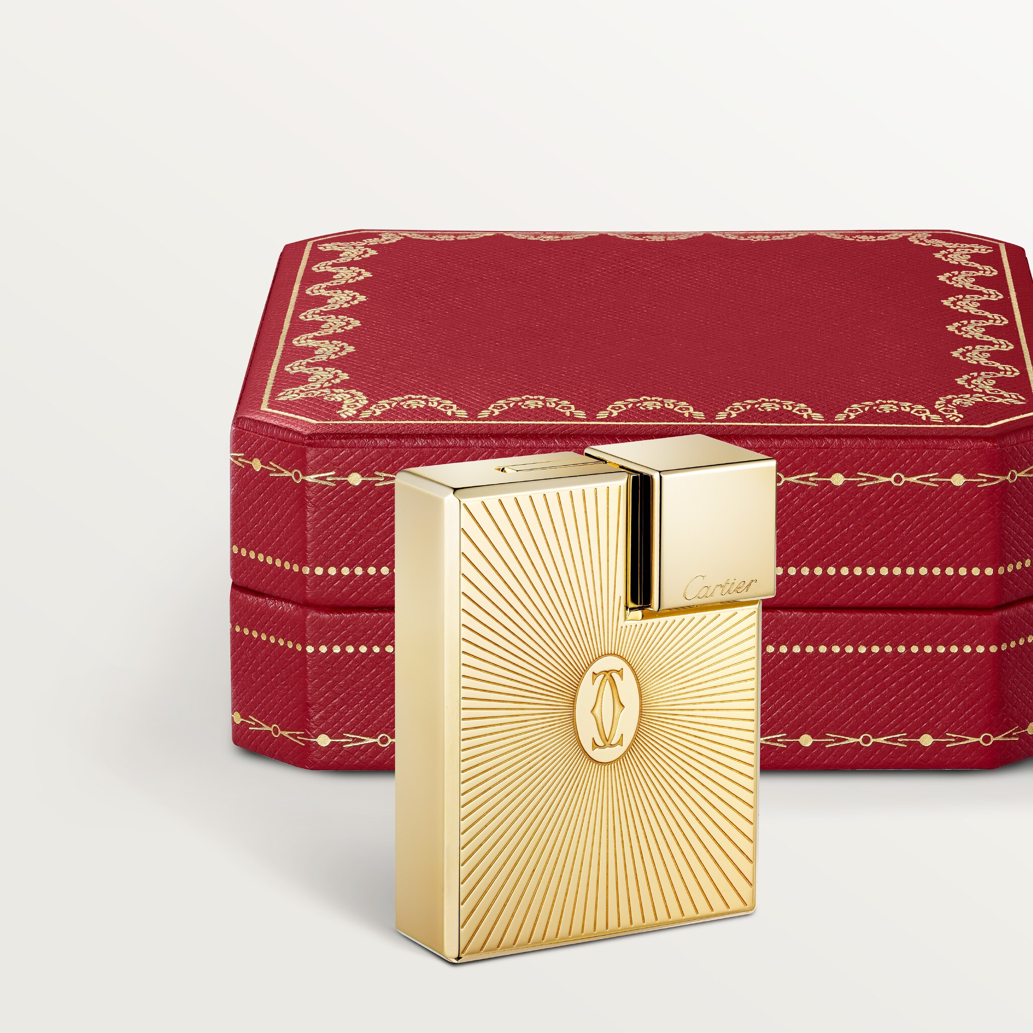 Double C de Cartier logo square lighter with Sunray motif in yellow-gold finish, image 7