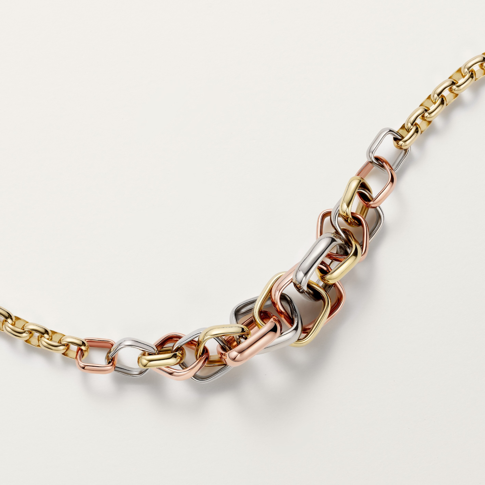 Trinity bracelet, cushion-shaped