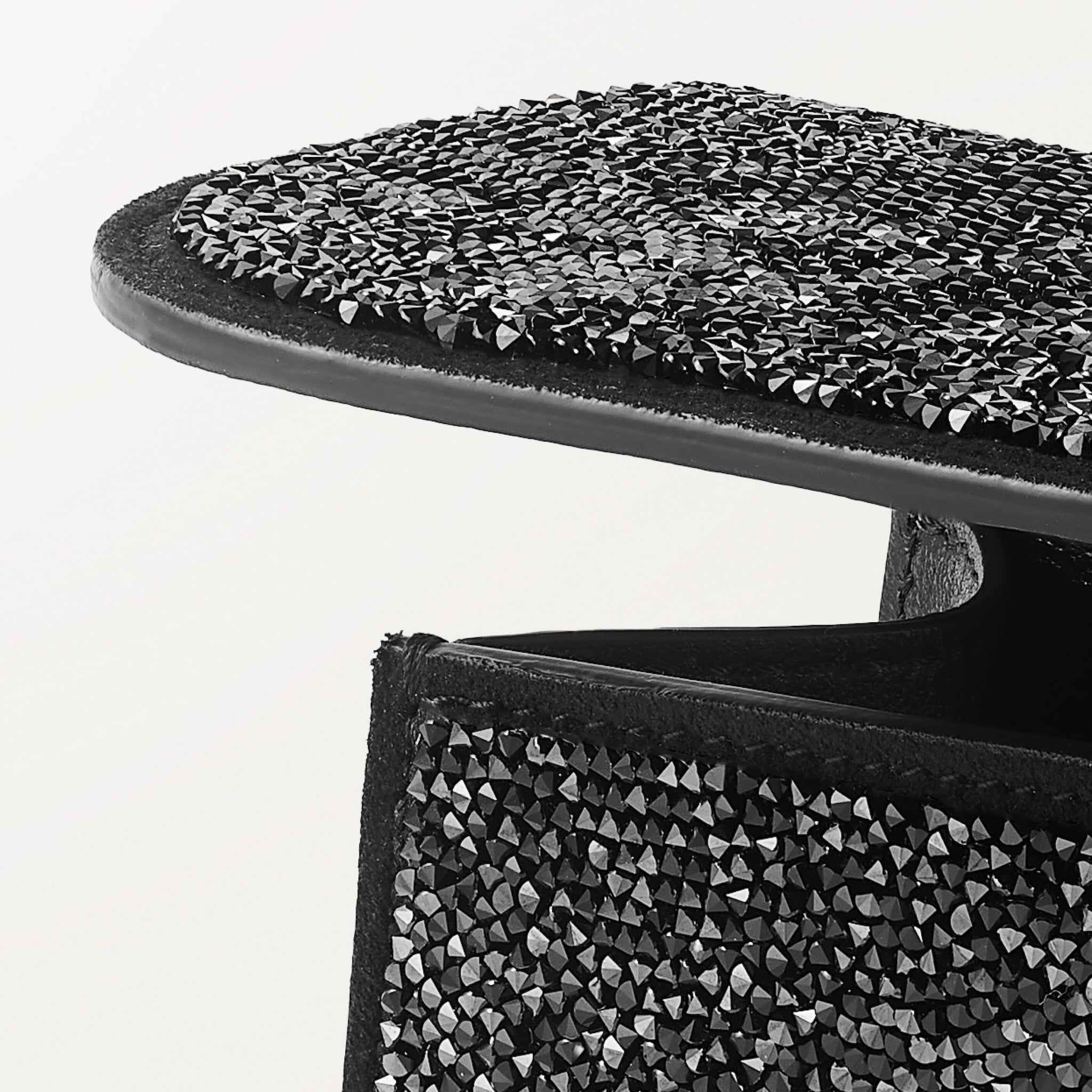 Mini model chain bag, Panth&egrave;re C de Cartier, image 9