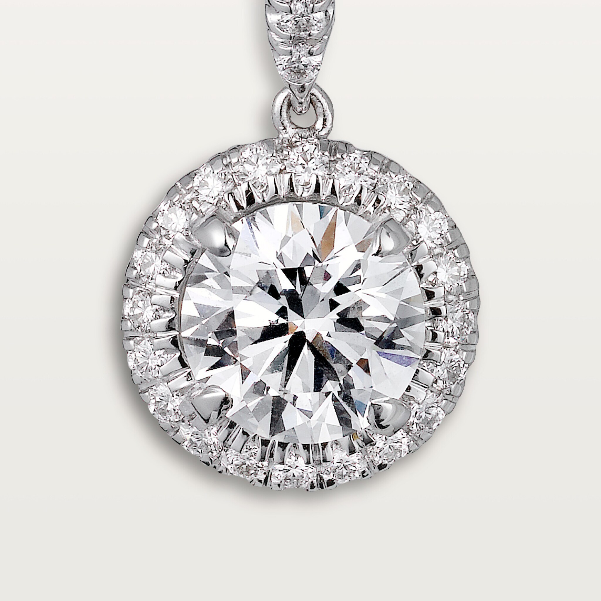 Cartier Destin&eacute;e Sleeper耳環，2顆圓形明亮式切割鑽石，鋪鑲鑽石