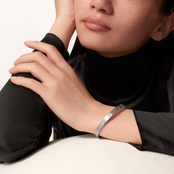 Luxury Jewelry Bracelets on Cartier Official Website LOVE Cartier UAE