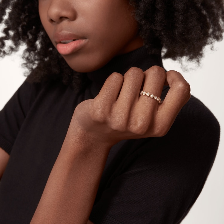 Cartier cactus wedding band deals