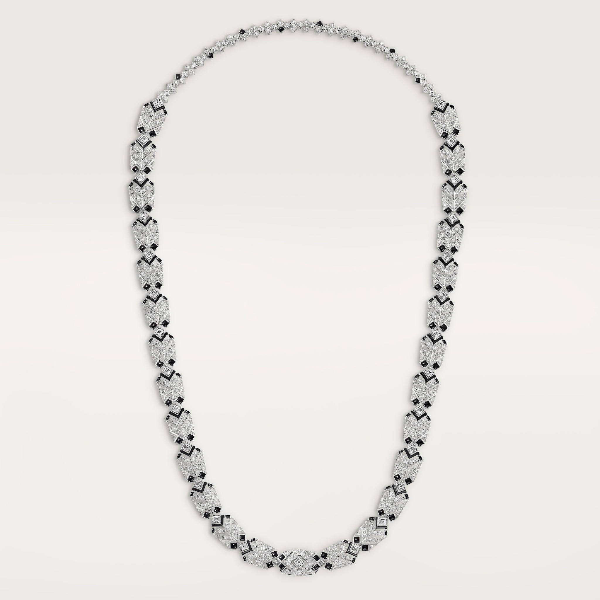 قلادة "پوليمورف" من مجموعة "كارتييه ليبر"، عقيق يماني، قابلة للتحوّل