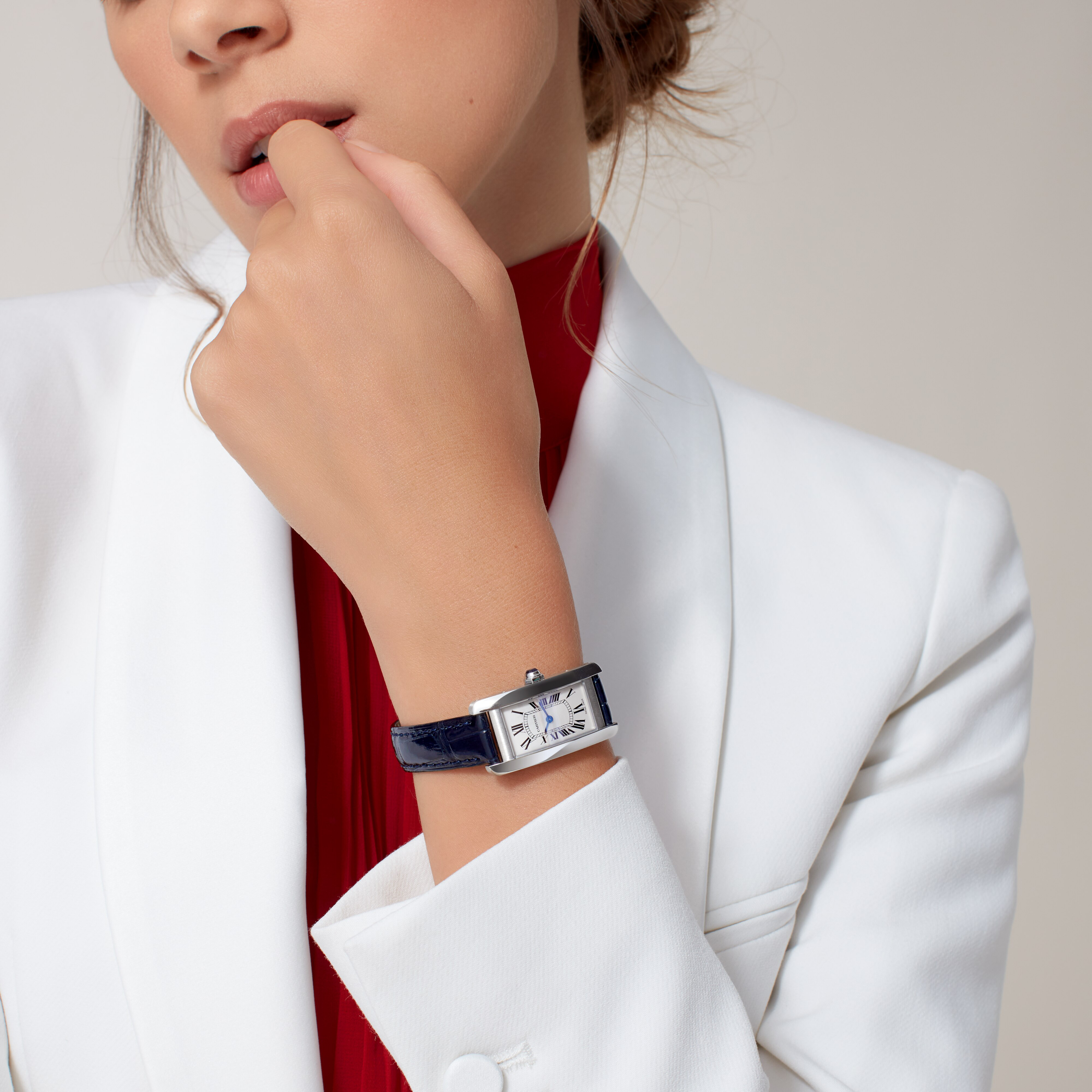 ساعة من مجموعة "تانك أميريكان"