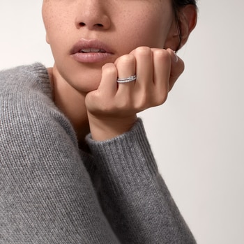 Etincelle de Cartier ring, emerald-cut diamond, paved Etincelle de Cartier ring, emerald-cut diamond, paved