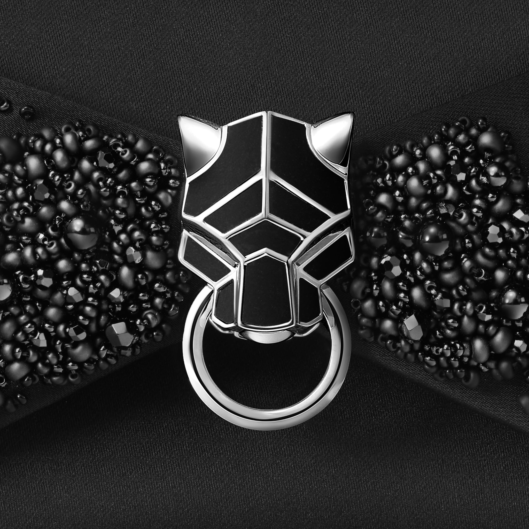 Pouch, Panth&egrave;re Graphique