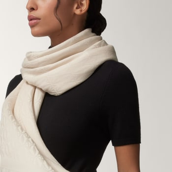 C de Cartier shawl C de Cartier shawl