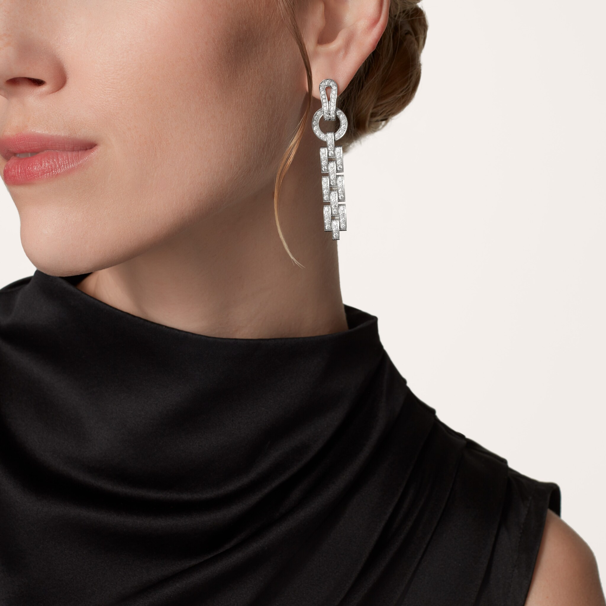 Agrafe earrings, paved