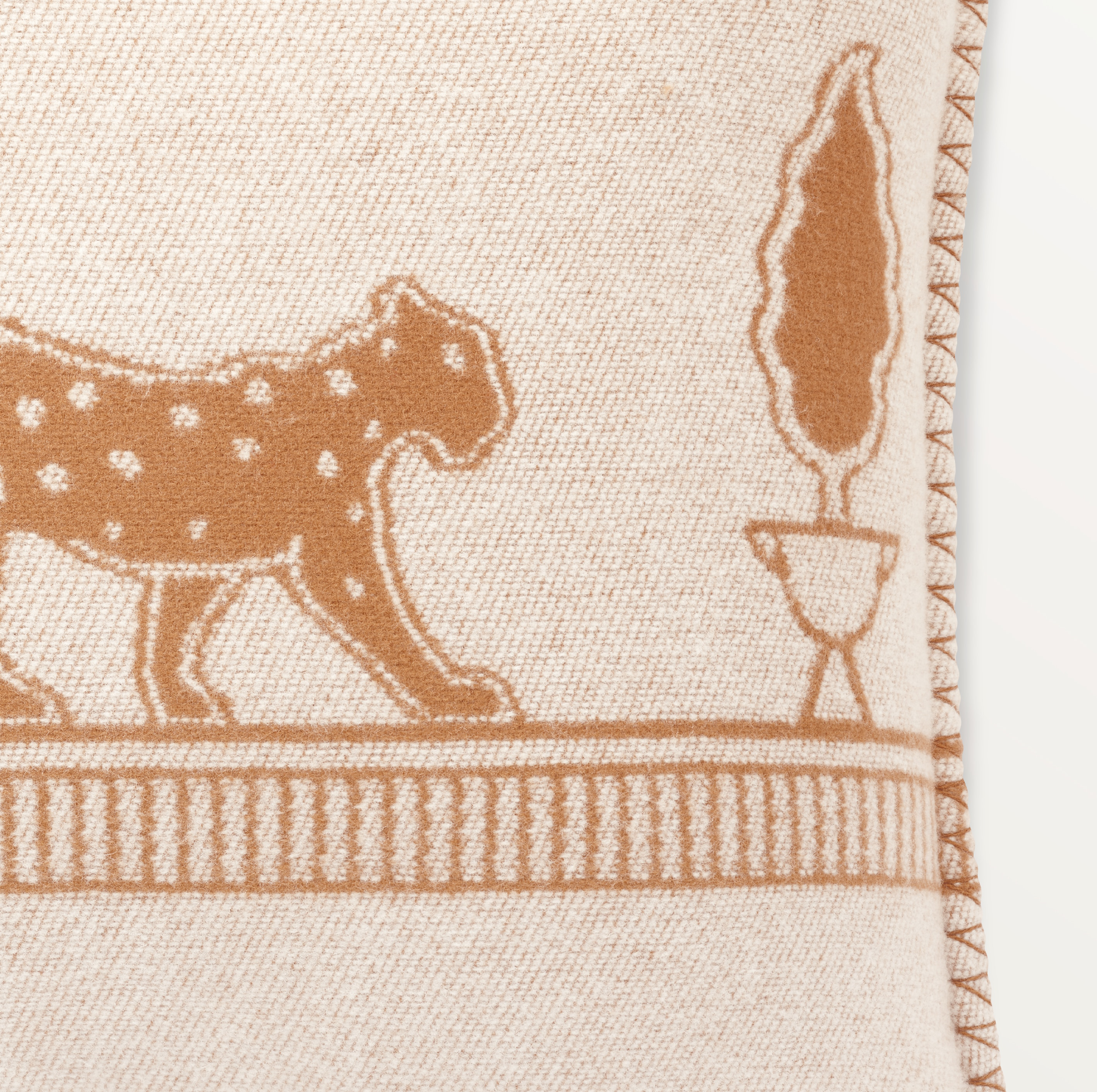 Panth&egrave;re de Cartier cushion