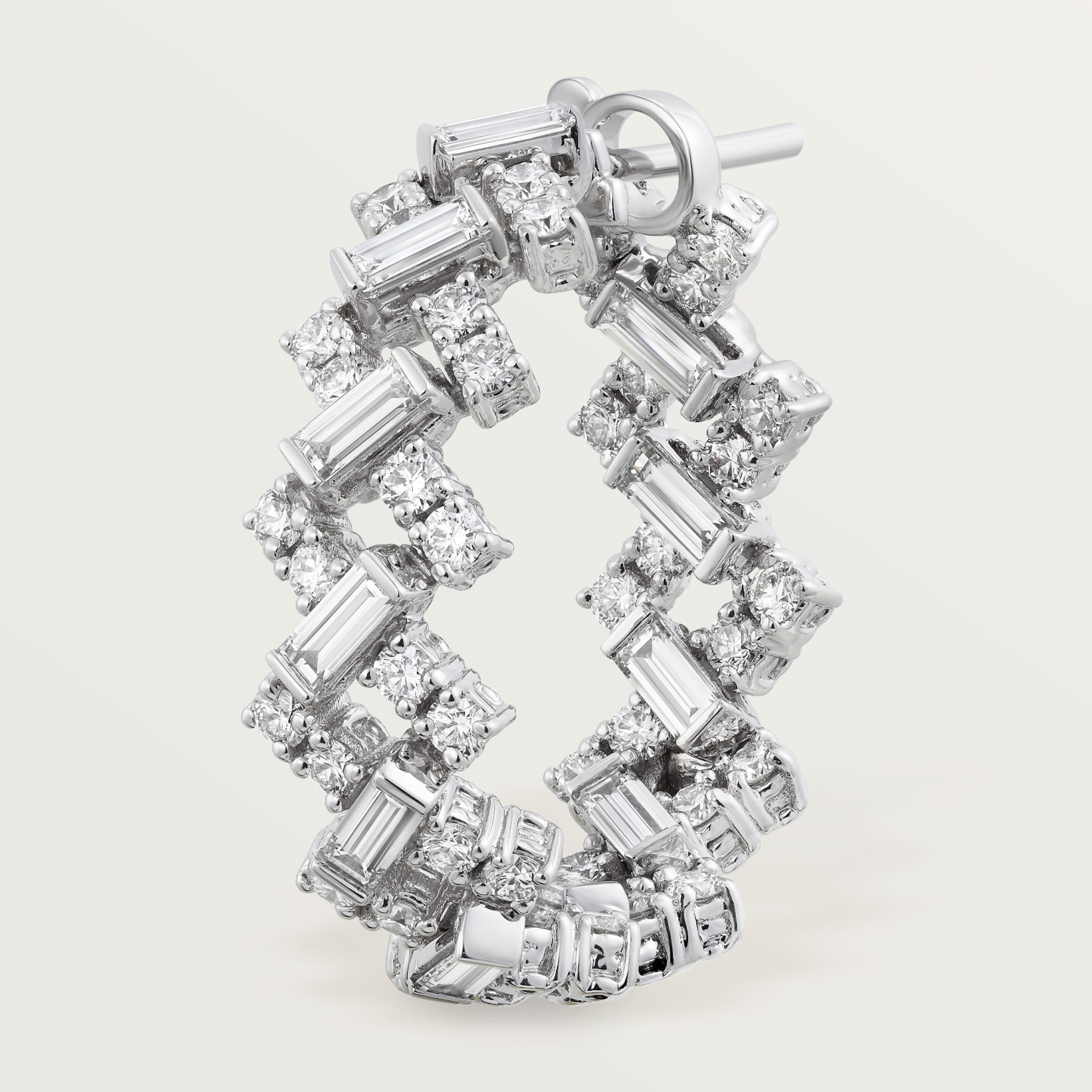 Reflection de Cartier earrings, diamonds