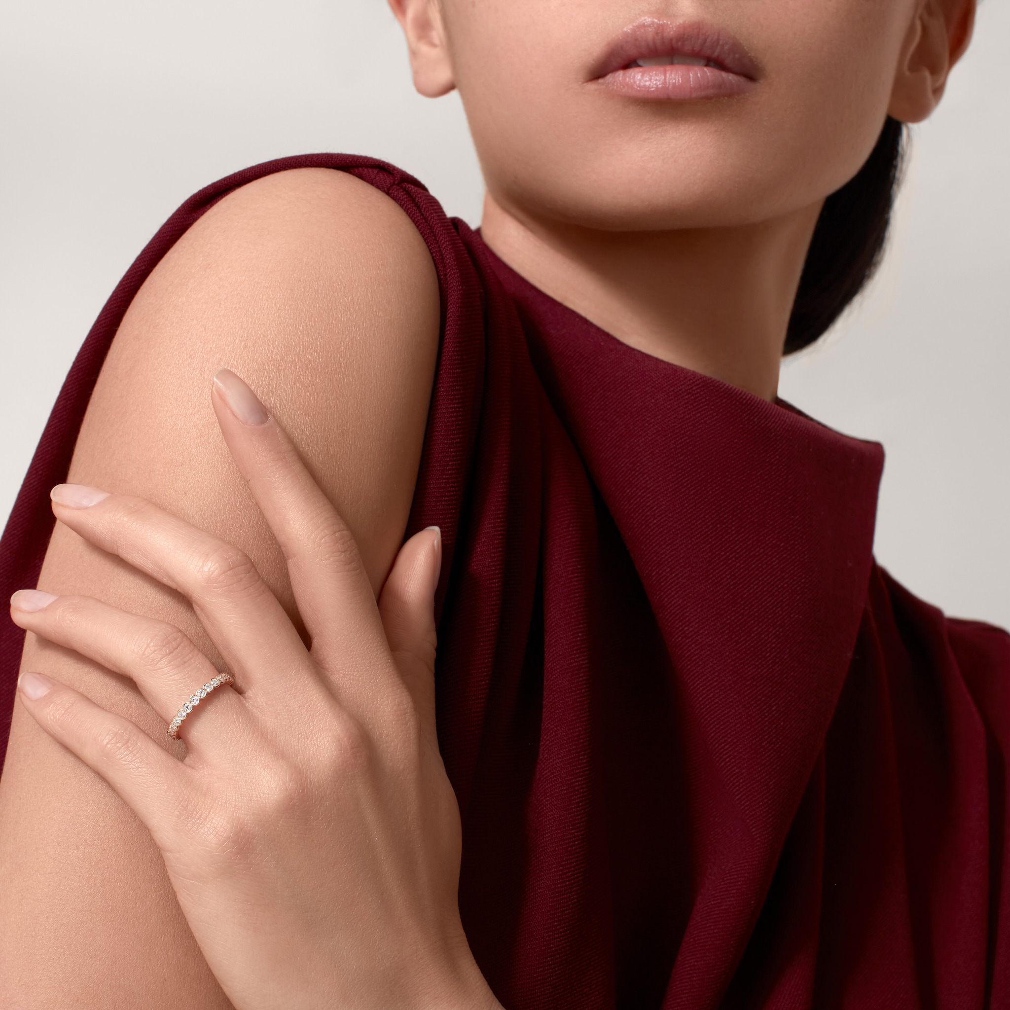 Broderie de Cartier wedding band, diamonds, image 3