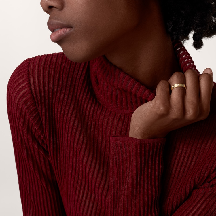 #LOVE# wedding band, 8 diamonds