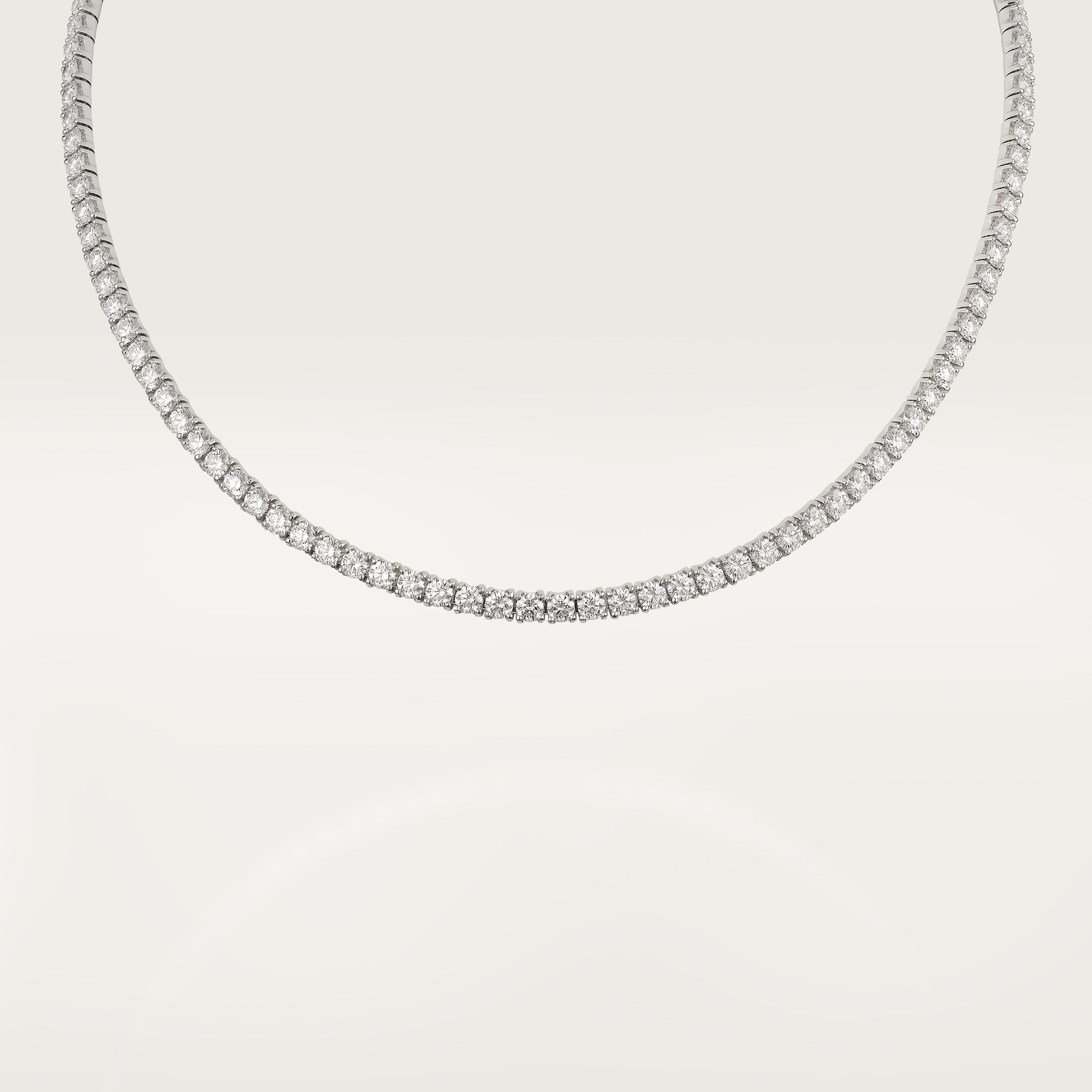 Lignes Essentielles necklace, brilliant-cut diamonds