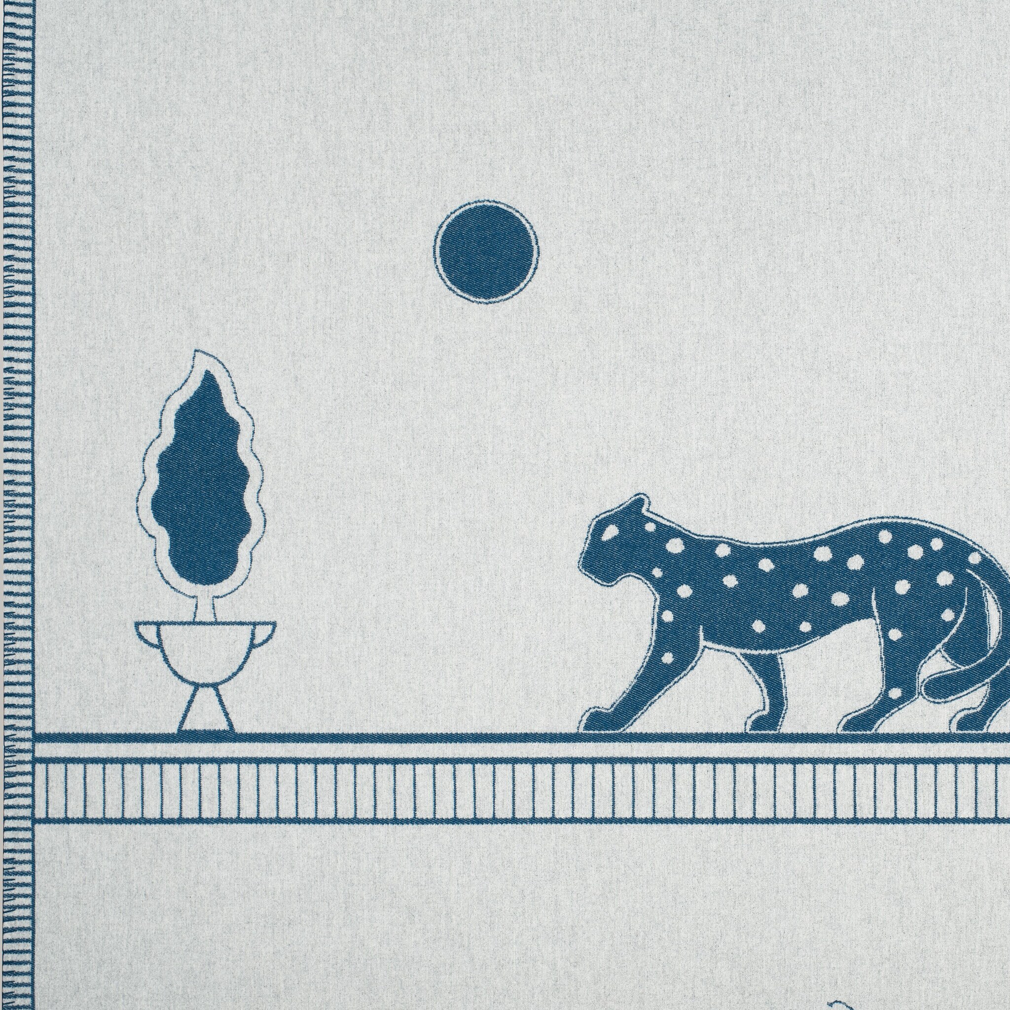 Panth&egrave;re de Cartier blanket