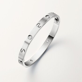 Cartier love bracelet details hotsell