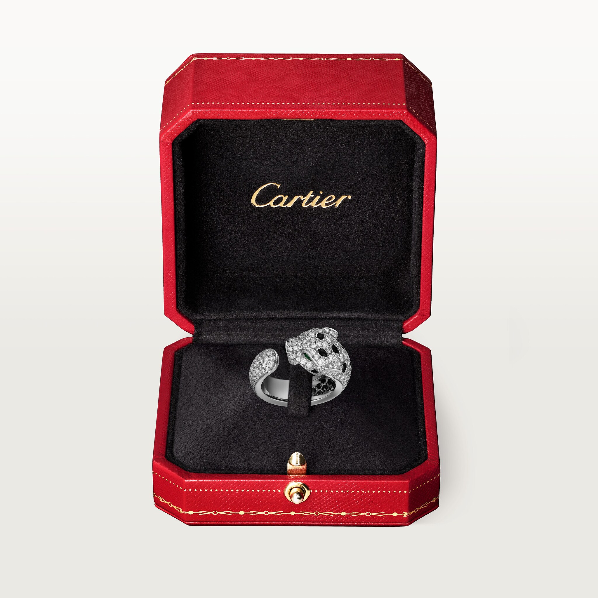 Panth&egrave;re de Cartier ring, medium model, half-paved, image 7