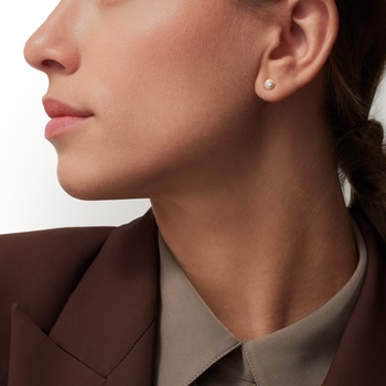 Cartier d'Amour stud earrings, 2 diamonds, medium model Cartier d'Amour stud earrings, 2 diamonds, medium model