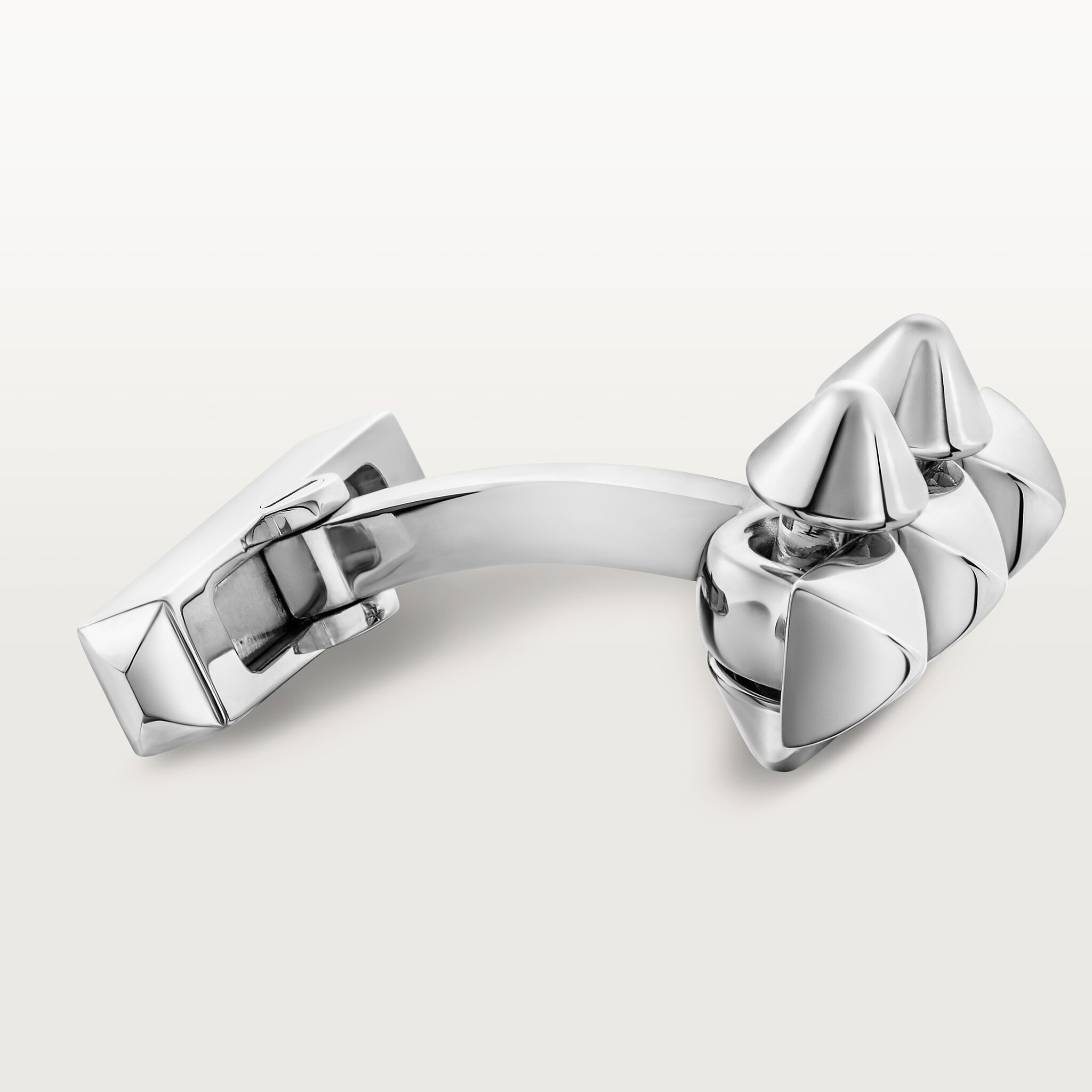 Clash de Cartier cufflinks