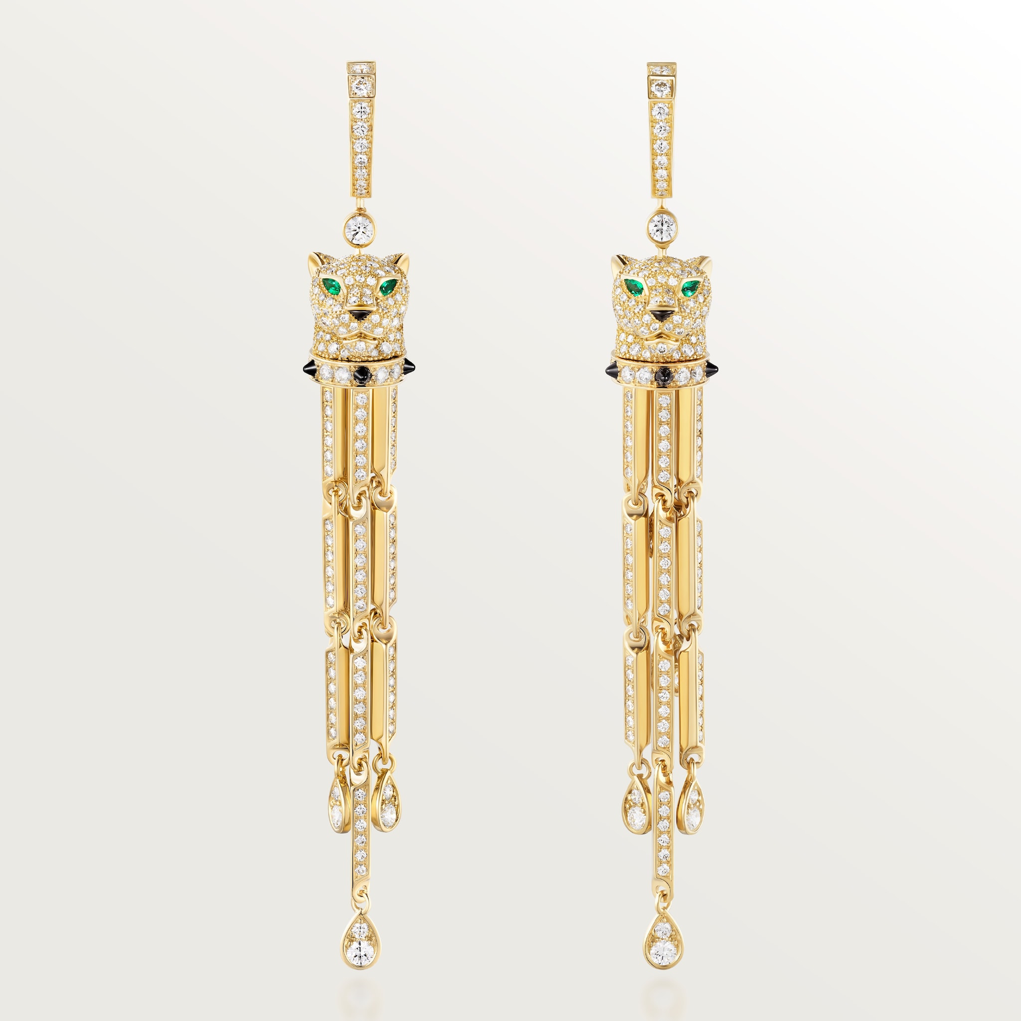 أقراط "پانتير دو كارتييه"، مرصوفة