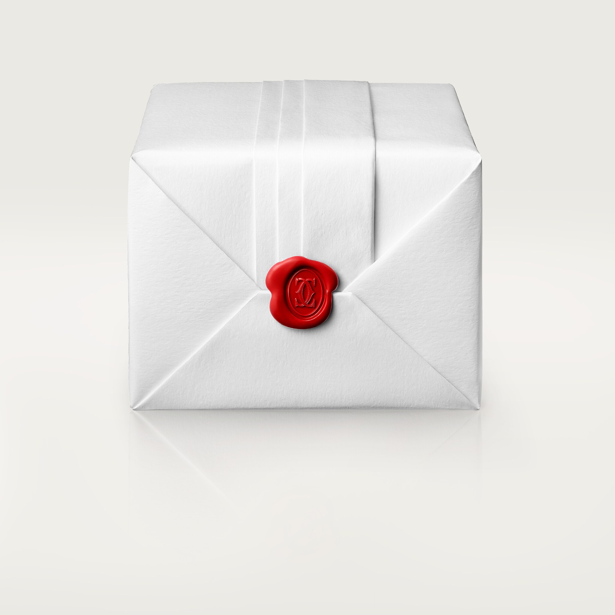 Cartier Destin&eacute;e stud earrings, 2 emerald-cut diamonds, paved, image 6