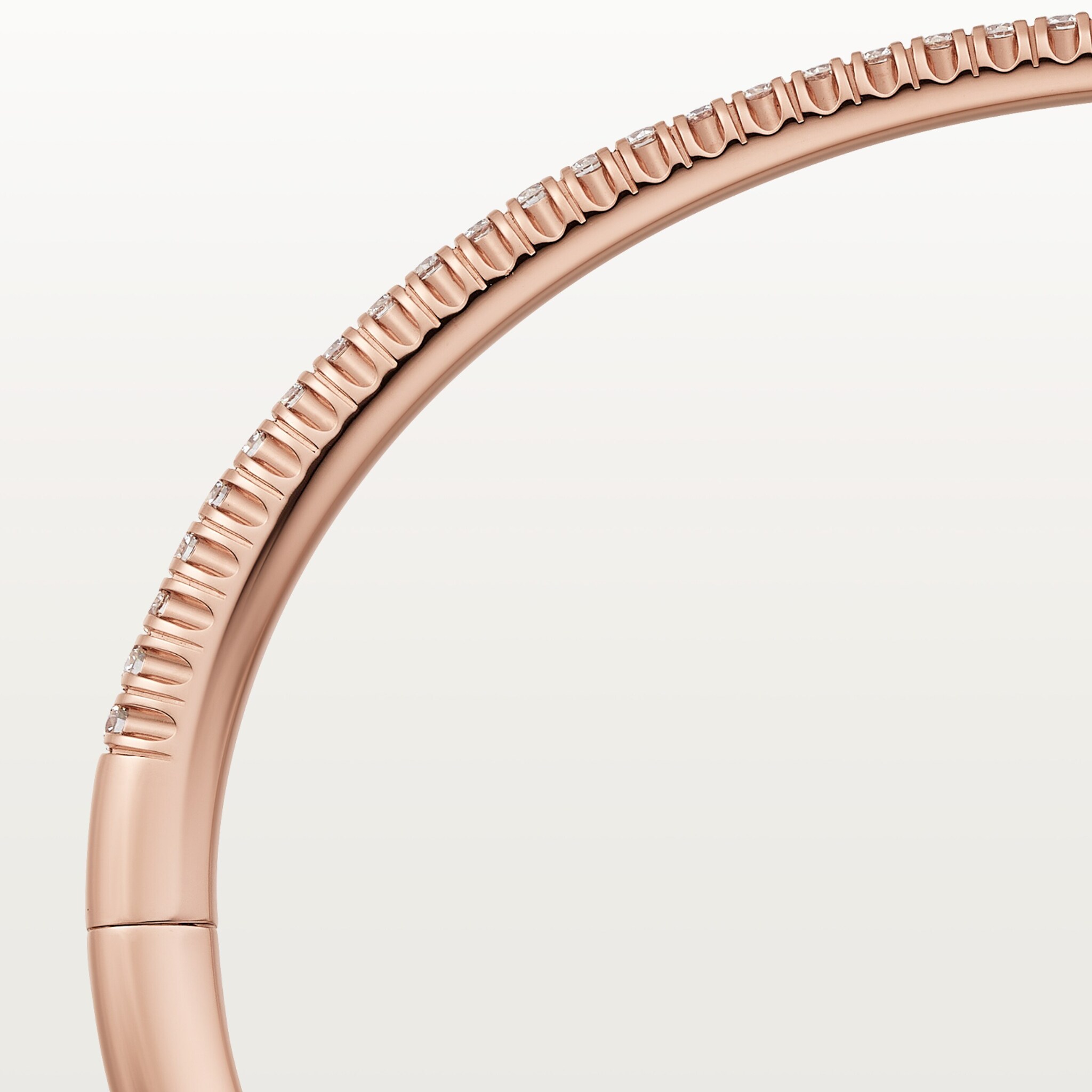 Etincelle de Cartier bracelet, half-paved