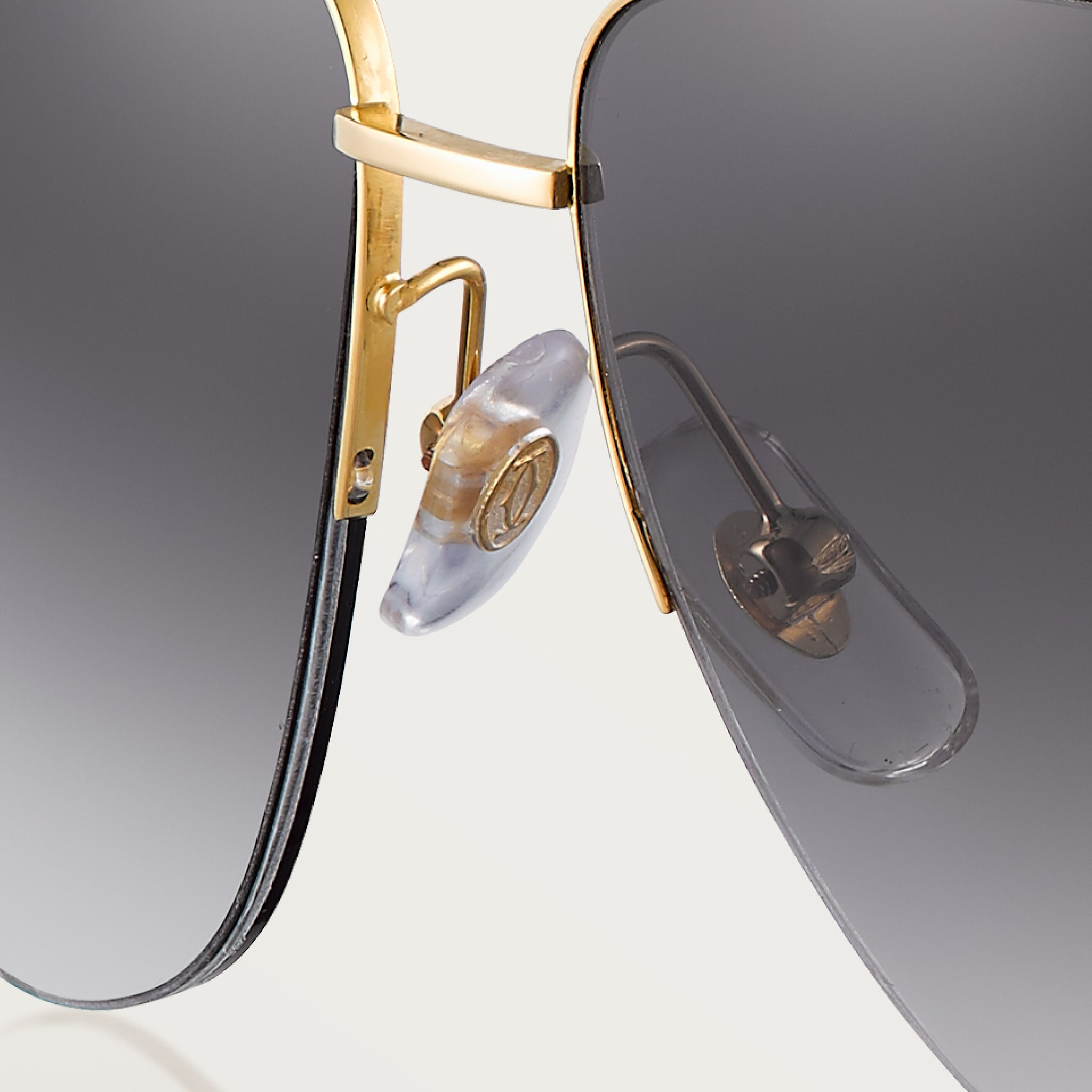 Panth&egrave;re de Cartier g&uuml;neş g&ouml;zl&uuml;ğ&uuml;