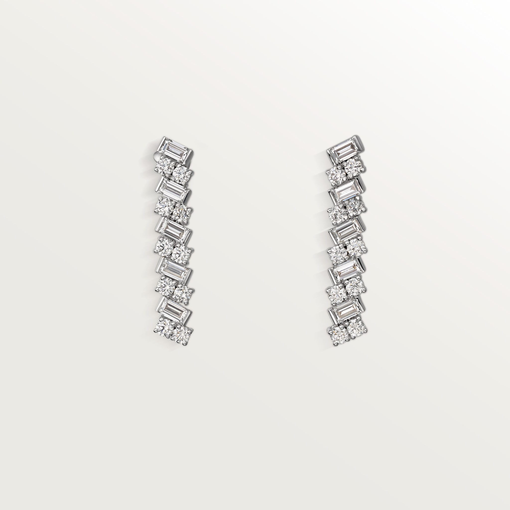 Reflection de Cartier earrings, diamonds