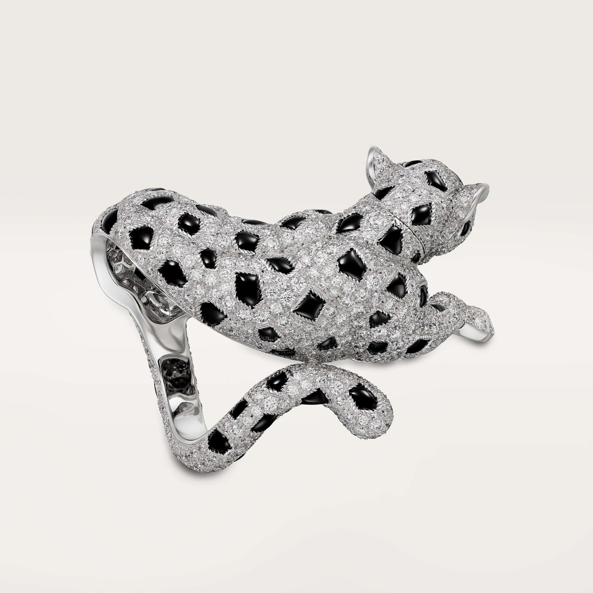 7 صورة ،خاتم "پانتير دو كارتييه"، مرصوف